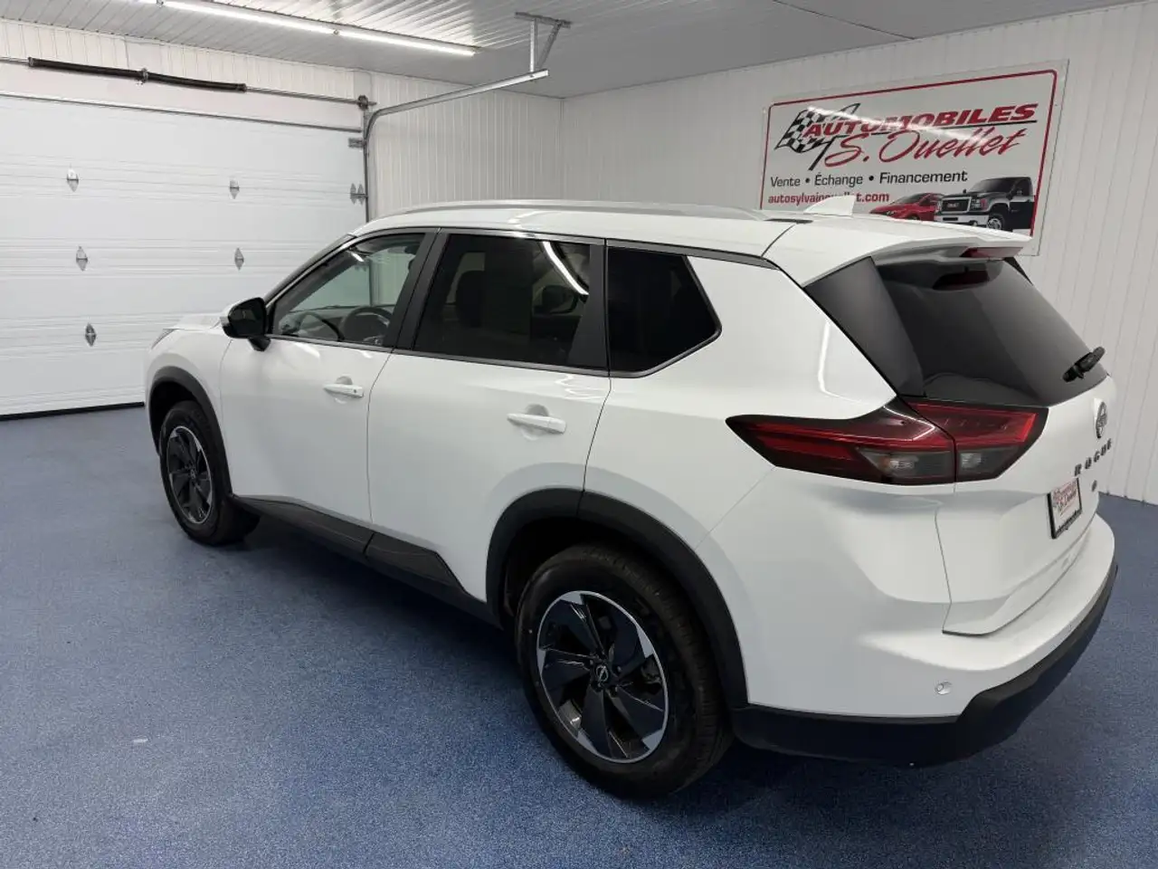 Nissan Rogue снимка Nissan Rogue