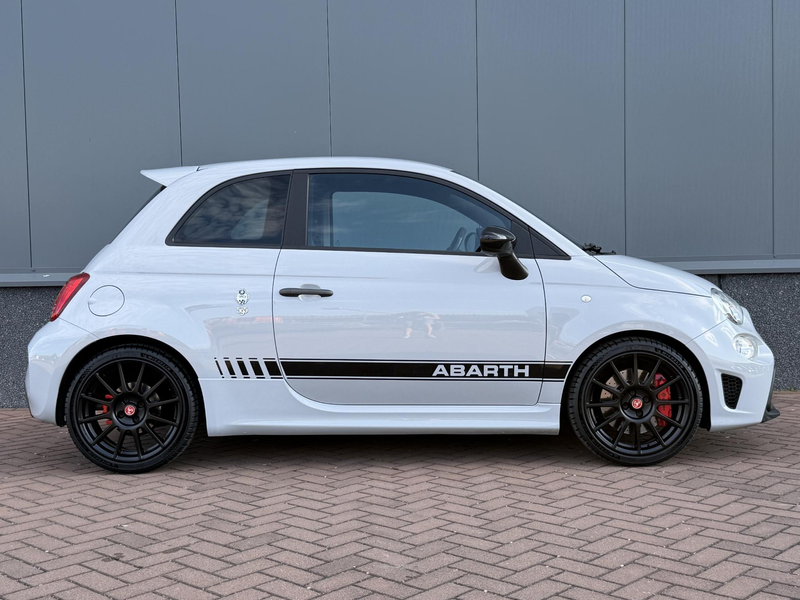 Abarth 595 1.4 T-Jet Esseesse 70th Anniversary BEATS | AKRA | — photo 8