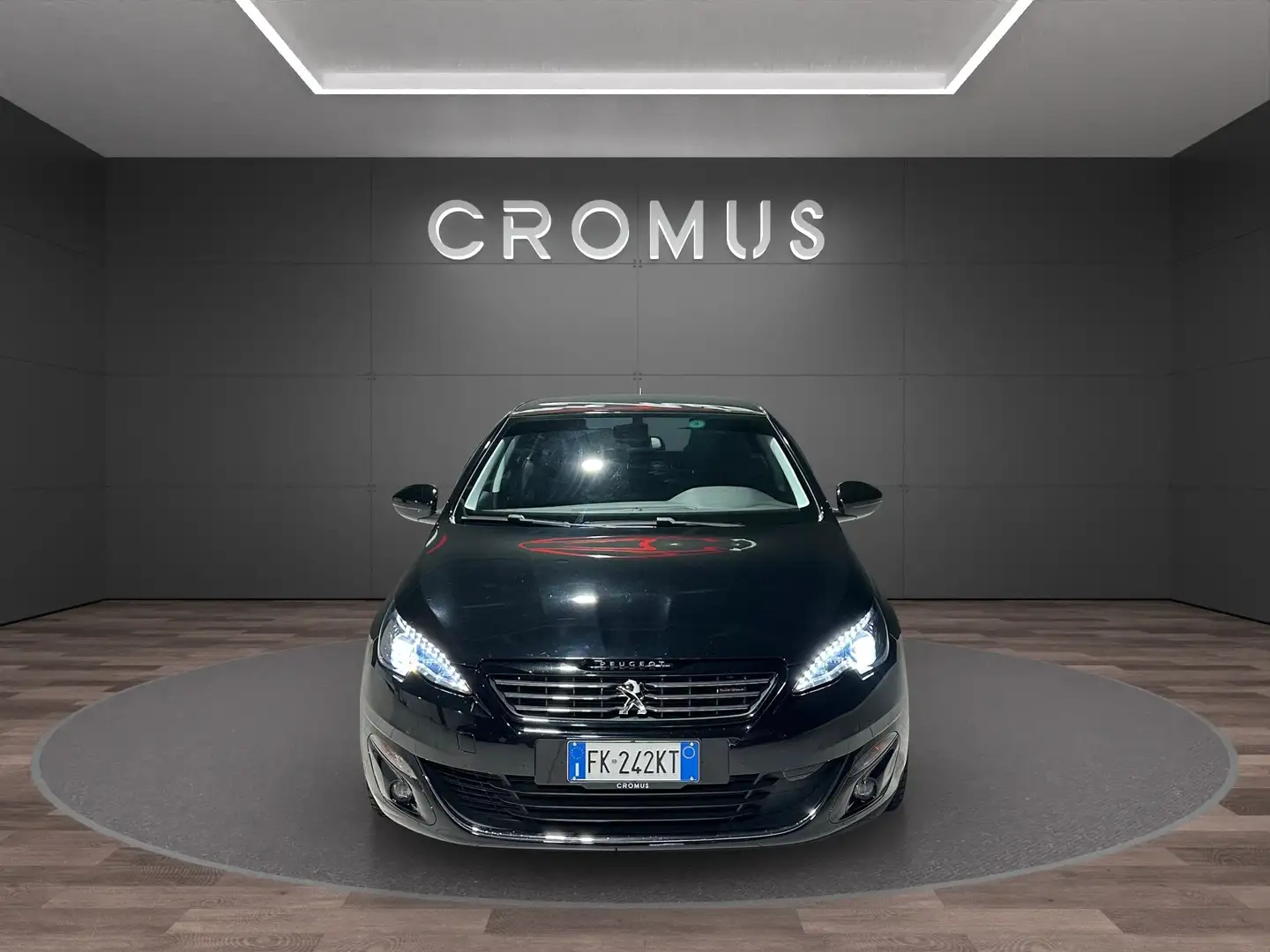 Peugeot 308 5p 1.6 bluehdi Gt Line S&S 120CV EAT6 Nero - 2