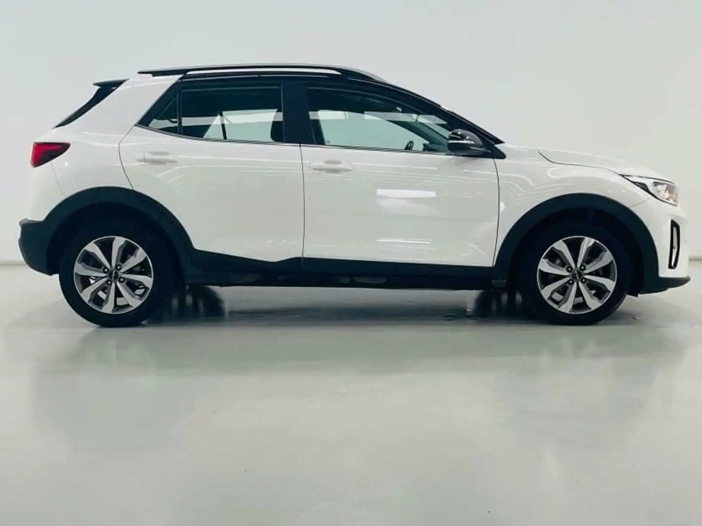 Kia Stonic 1.0 T-GDi 74kW (100CV) MHEV iMT Drive Blanco - 1