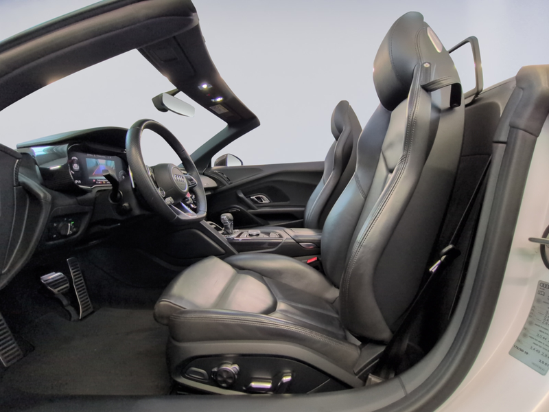 Audi R8 Spyder V10 performance quattro — photo 11