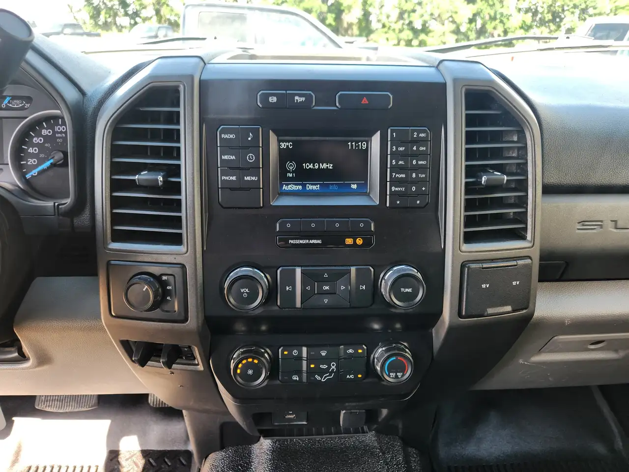 Ford F 550 снимка Ford F 550