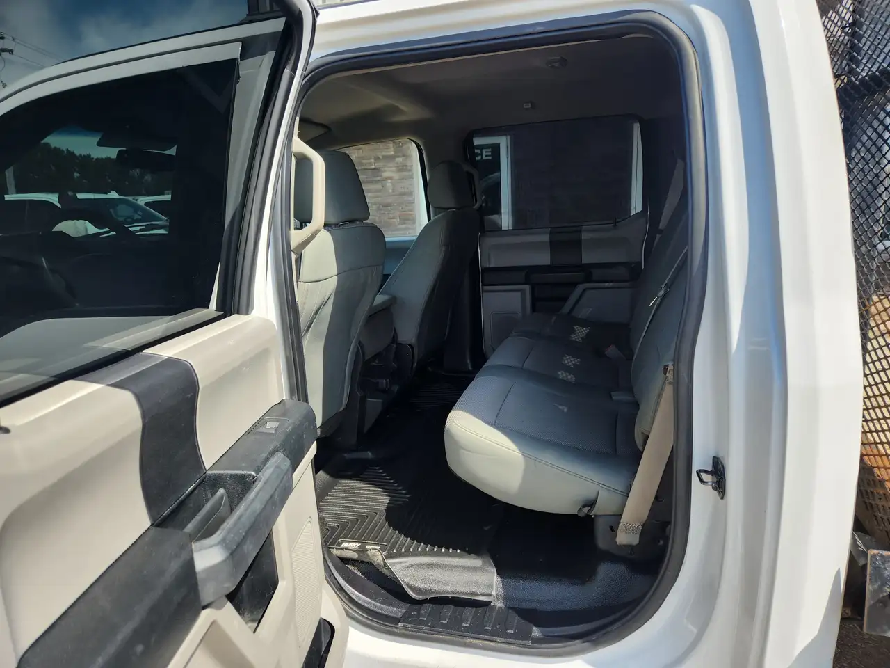 Ford F 550 снимка Ford F 550