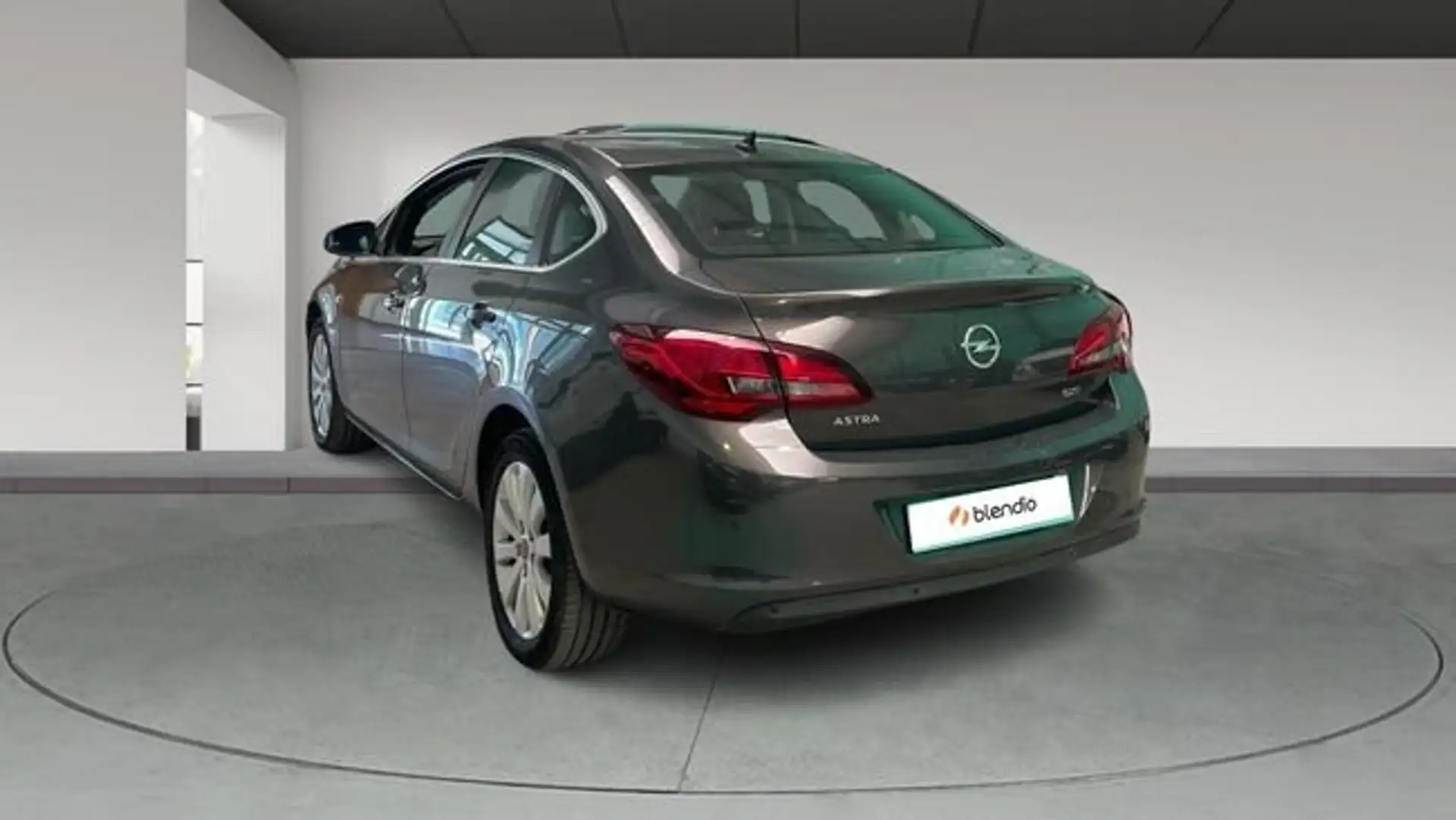 Opel Astra 1.6 CDTI 110 HP SELECTIVE 110 5P Negro - 2