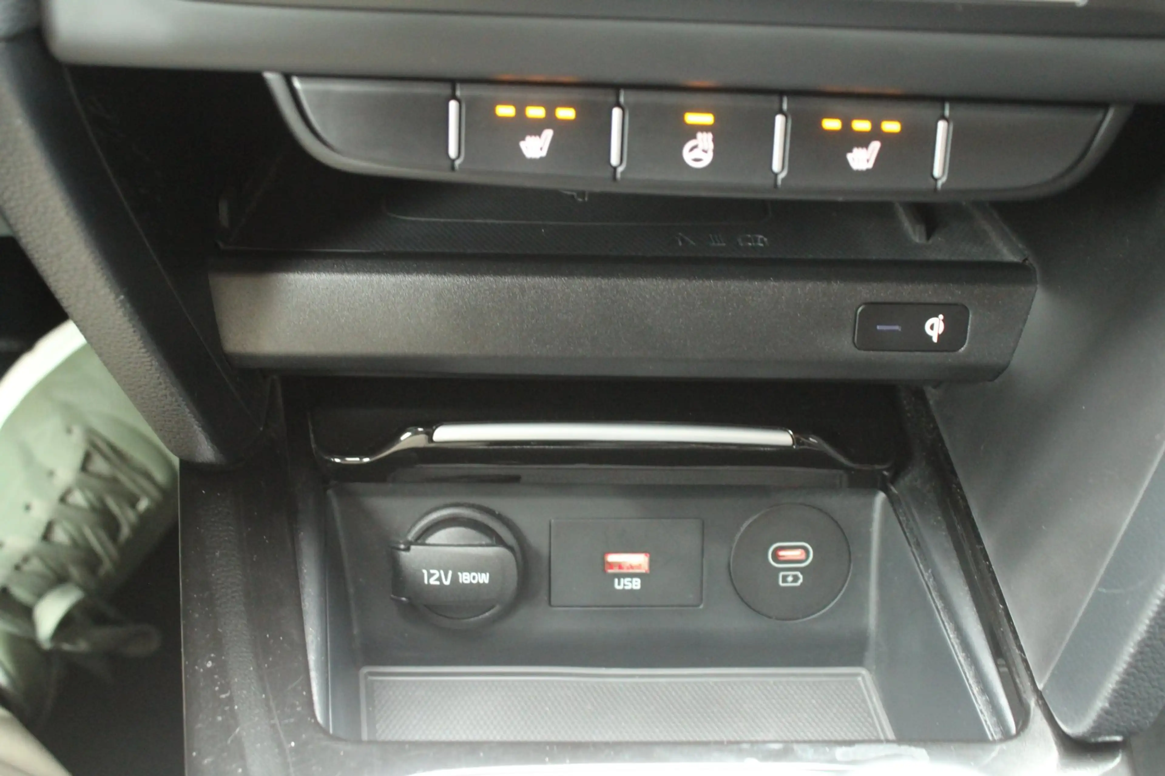 Kia Ceed SW / cee'd SW Sportswagon 1.5 T-GDi 140pk DynamicPlusLine Trekha — photo 17