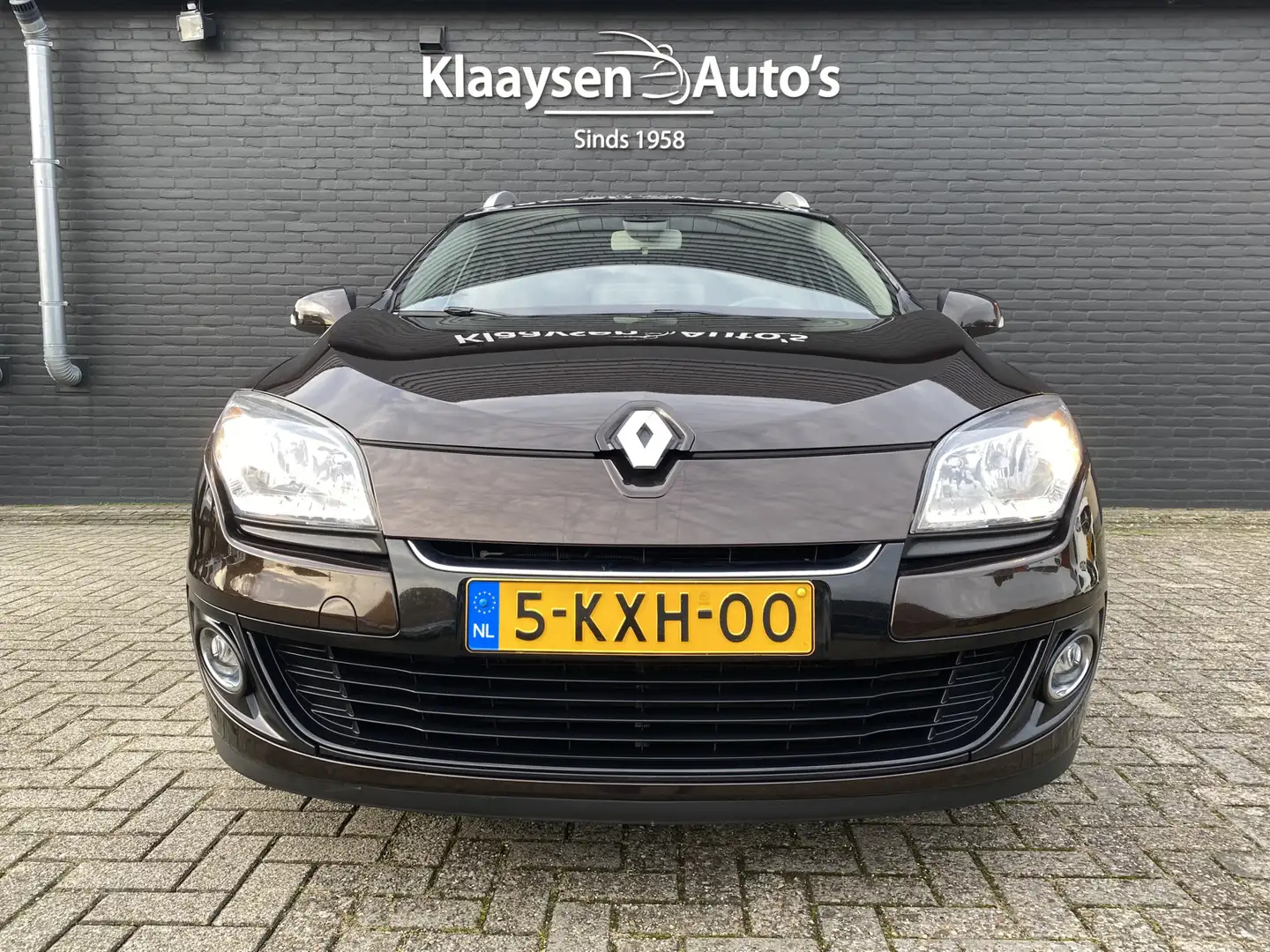 Renault Megane Estate 1.2 TCe Expression | navigatie | parkeersen Bruin - 2