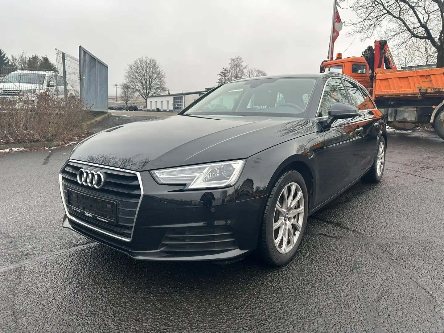 Audi A4 Avant ultra*1Hand*ServiceNeu*TÜV Schwarz - 2