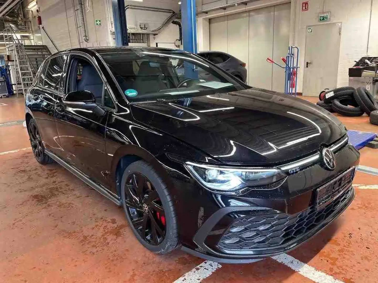 Volkswagen Golf VIII Lim. GTE eHybrid 1.4 TSI"LED/Pano/ACC" Noir - 2