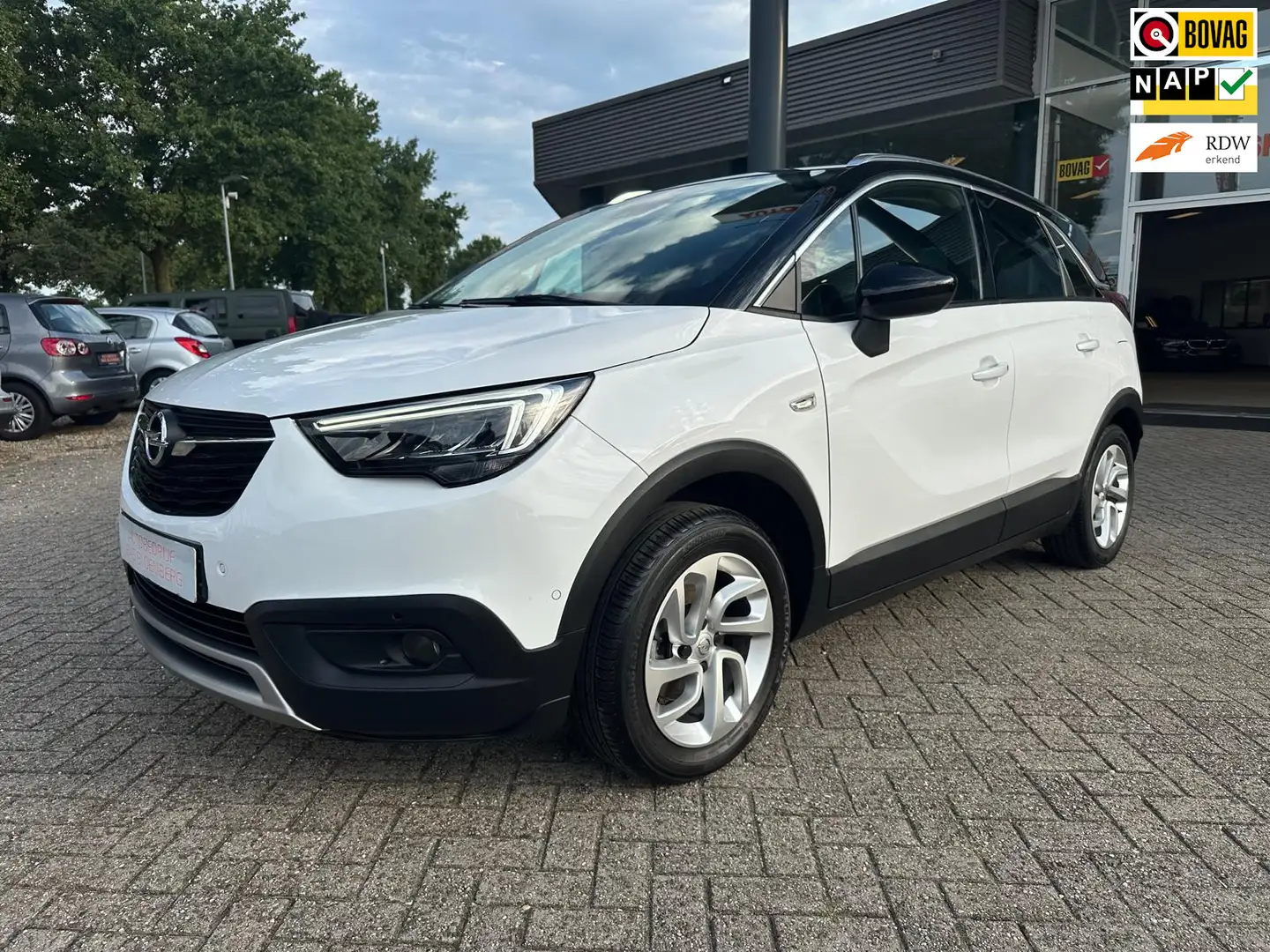 Opel Crossland X 1.2 Turbo Innovation, Carplay, Dodehoek Detectie, Blanc - 1