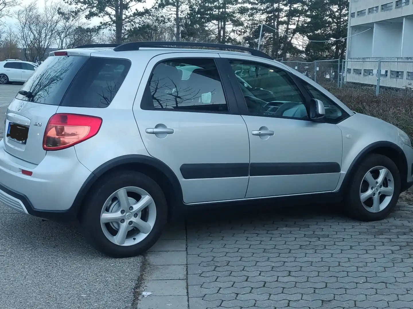 Suzuki SX4 SX4 1.6 VVT 4x2 Comfort Grau - 2