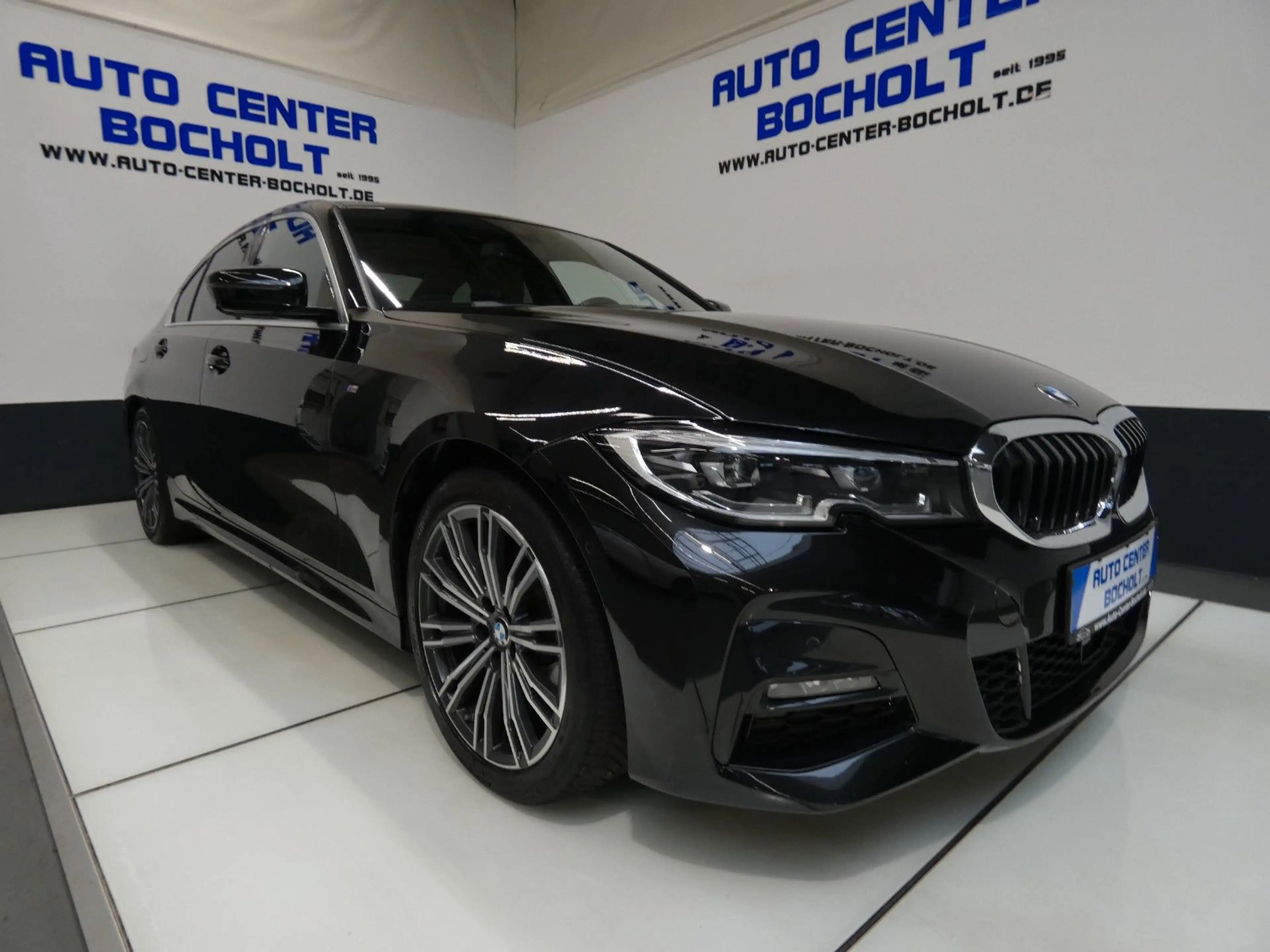 BMW 320 i M Sport*Live Cockpit*GSD*ACC*HiFi*LM 18