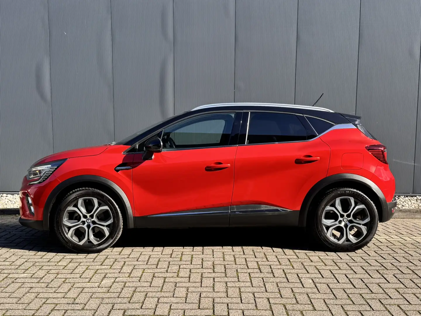 Renault Captur 1.6 E-Tech plug-in hybrid 160 techno | Automaat | Rouge - 2