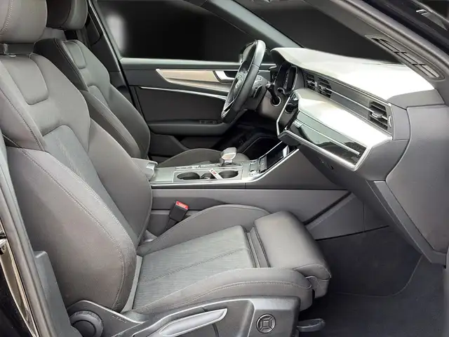 Audi A6 view 13