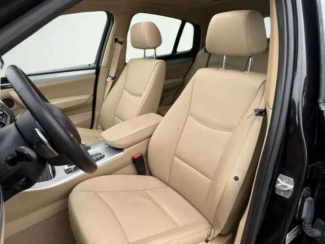 BMW X4 view 12