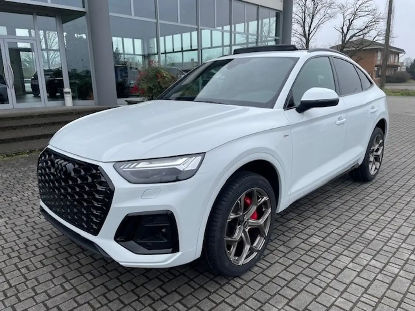 Audi Q5 SPB Sportback 40 TDI 204CV quattro S tronic S Line Bianco - 2