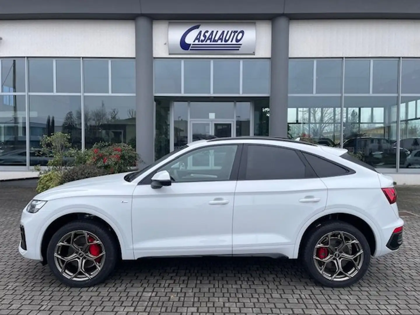 Audi Q5 SPB Sportback 40 TDI 204CV quattro S tronic S Line Bianco - 1
