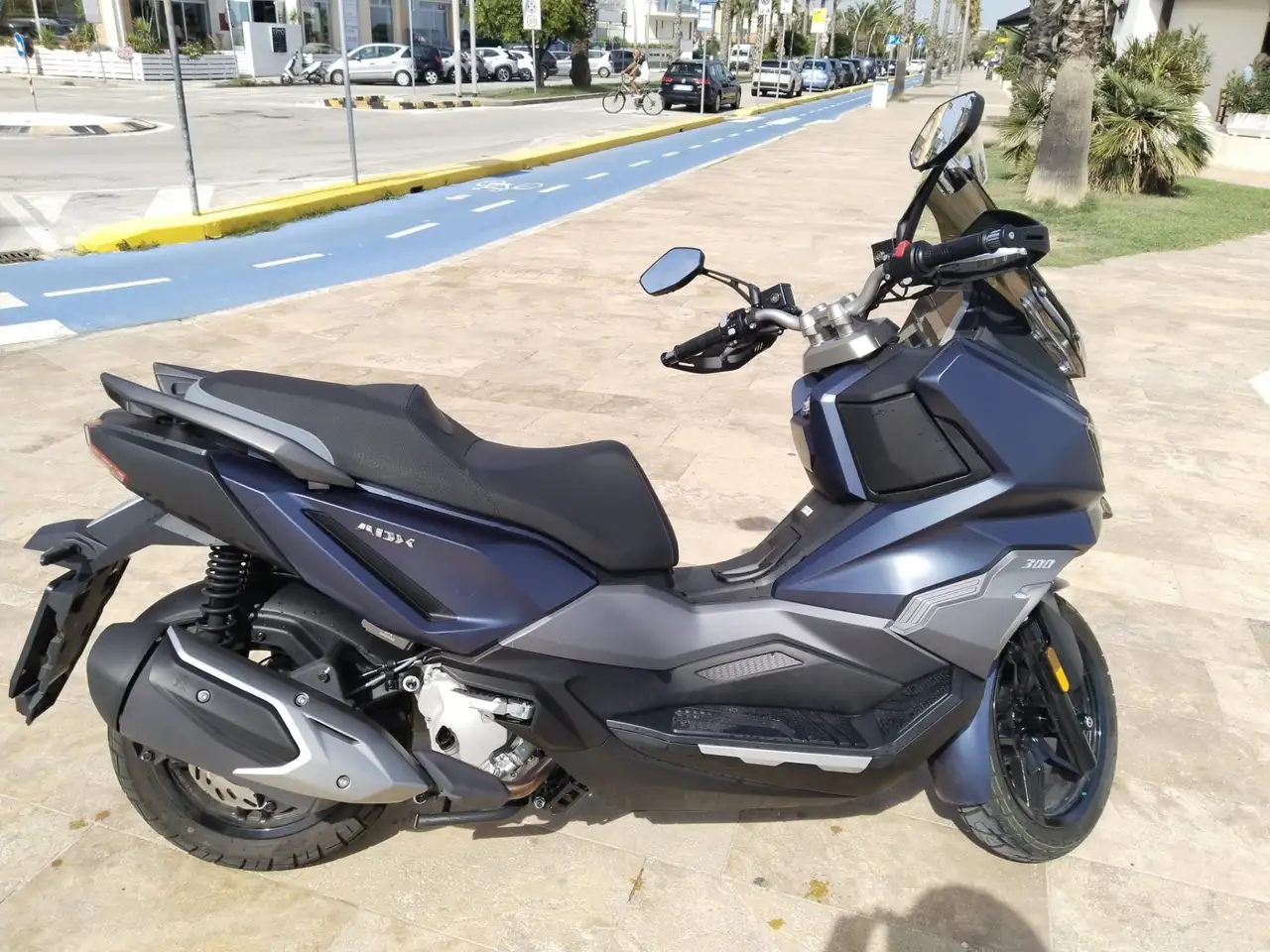 Sym ADX 300