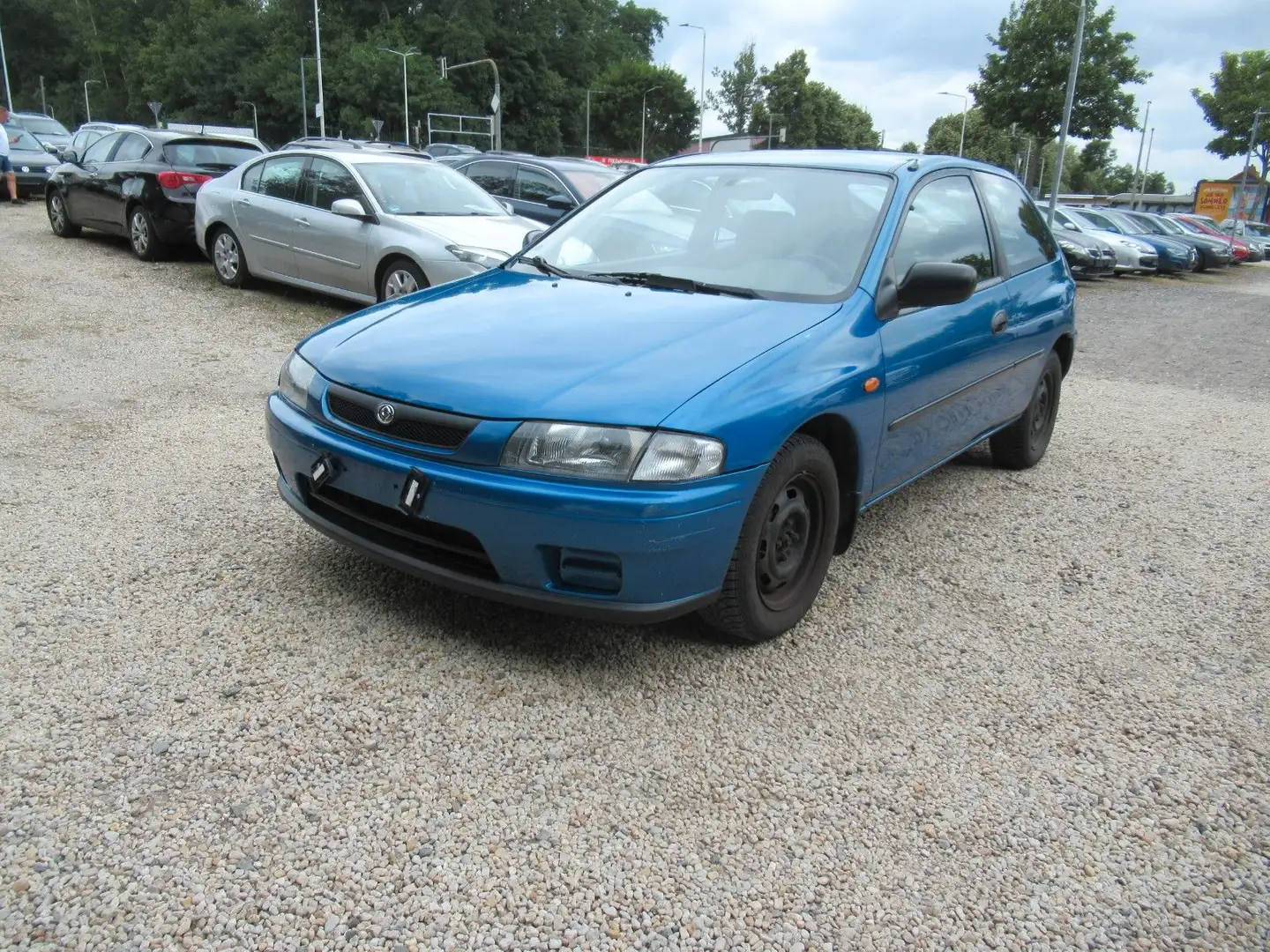 Mazda 323 F 1.3 Euro 2*Klimaanlage*Servo*Airbag* Blauw - 1