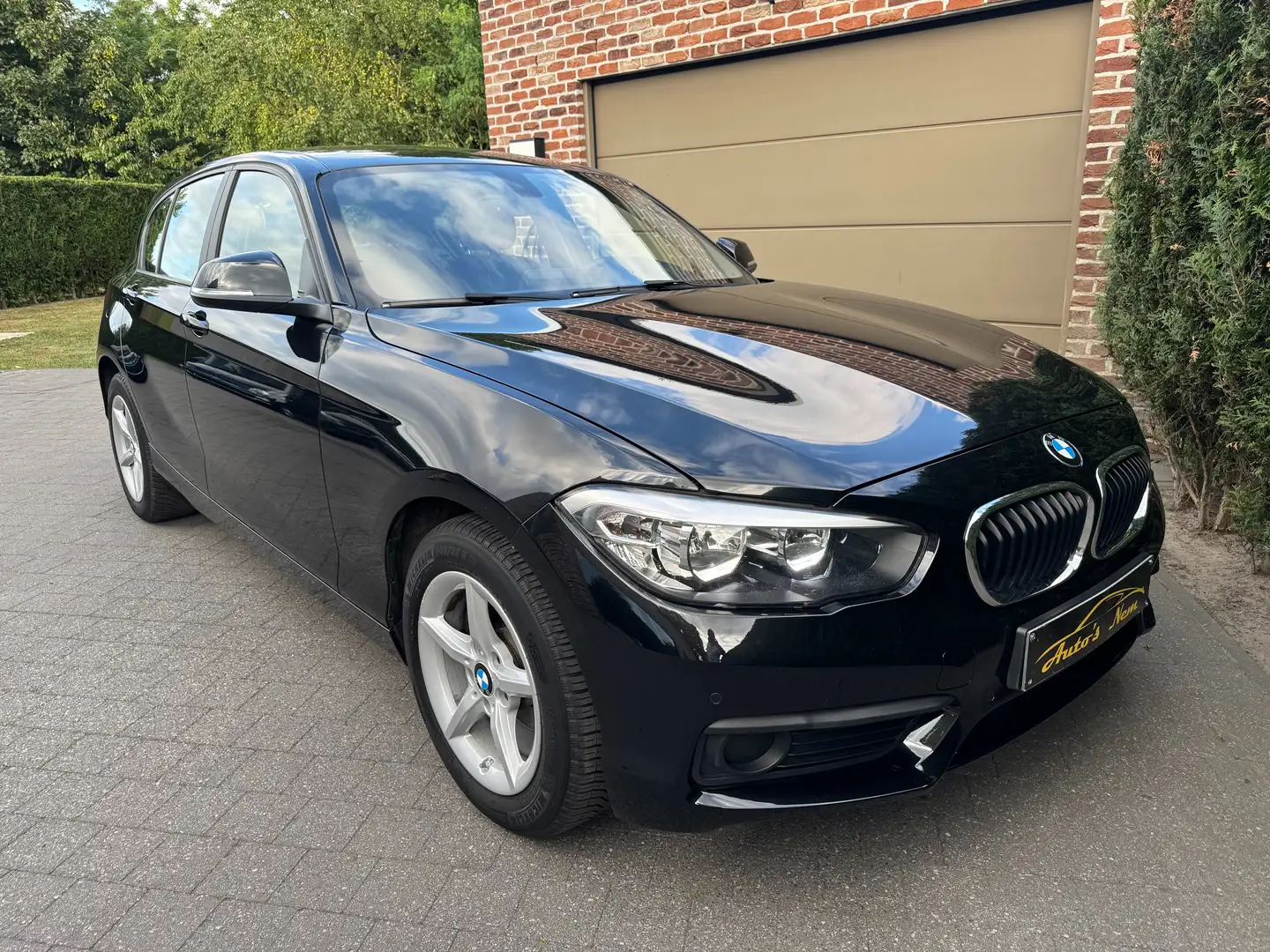 BMW 116 116i Advantage,GARANTIE,AIRCO,NAVI,CRUISE,PDC,USB Zwart - 2