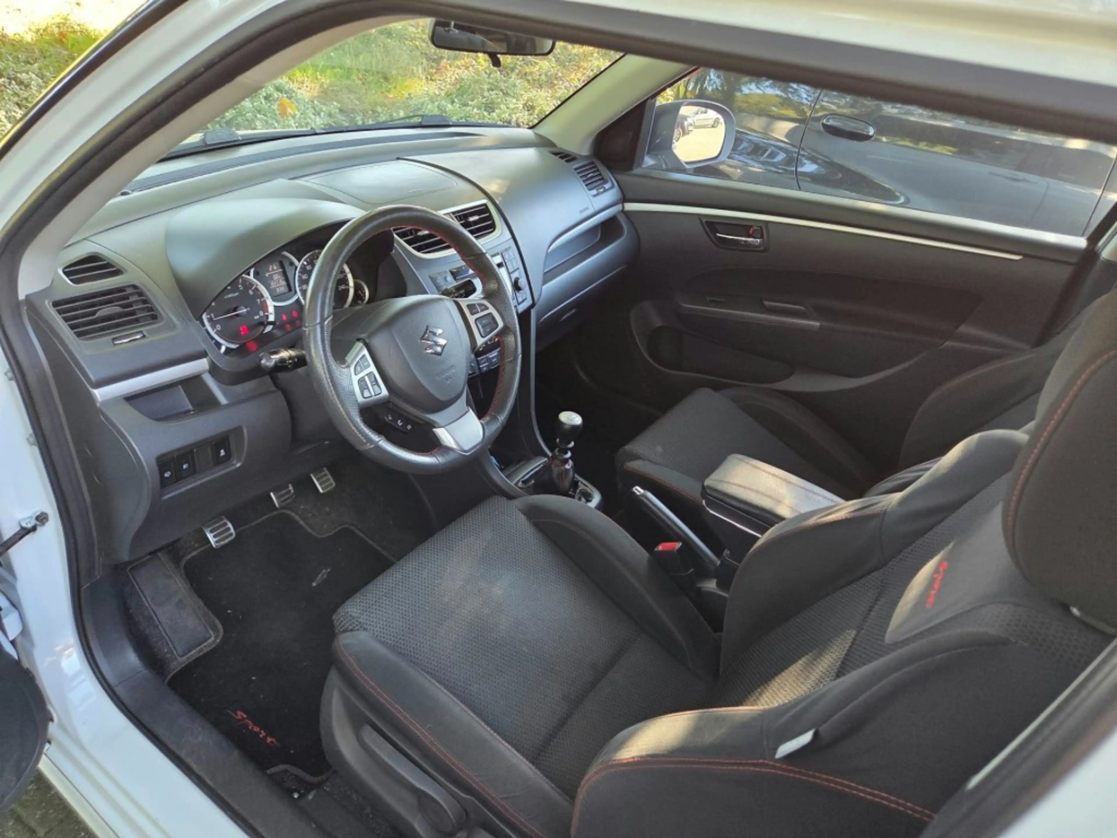 Suzuki Swift 1.6 Sport - Cruisecontrol - Airco - Prijs all-in — photo 8