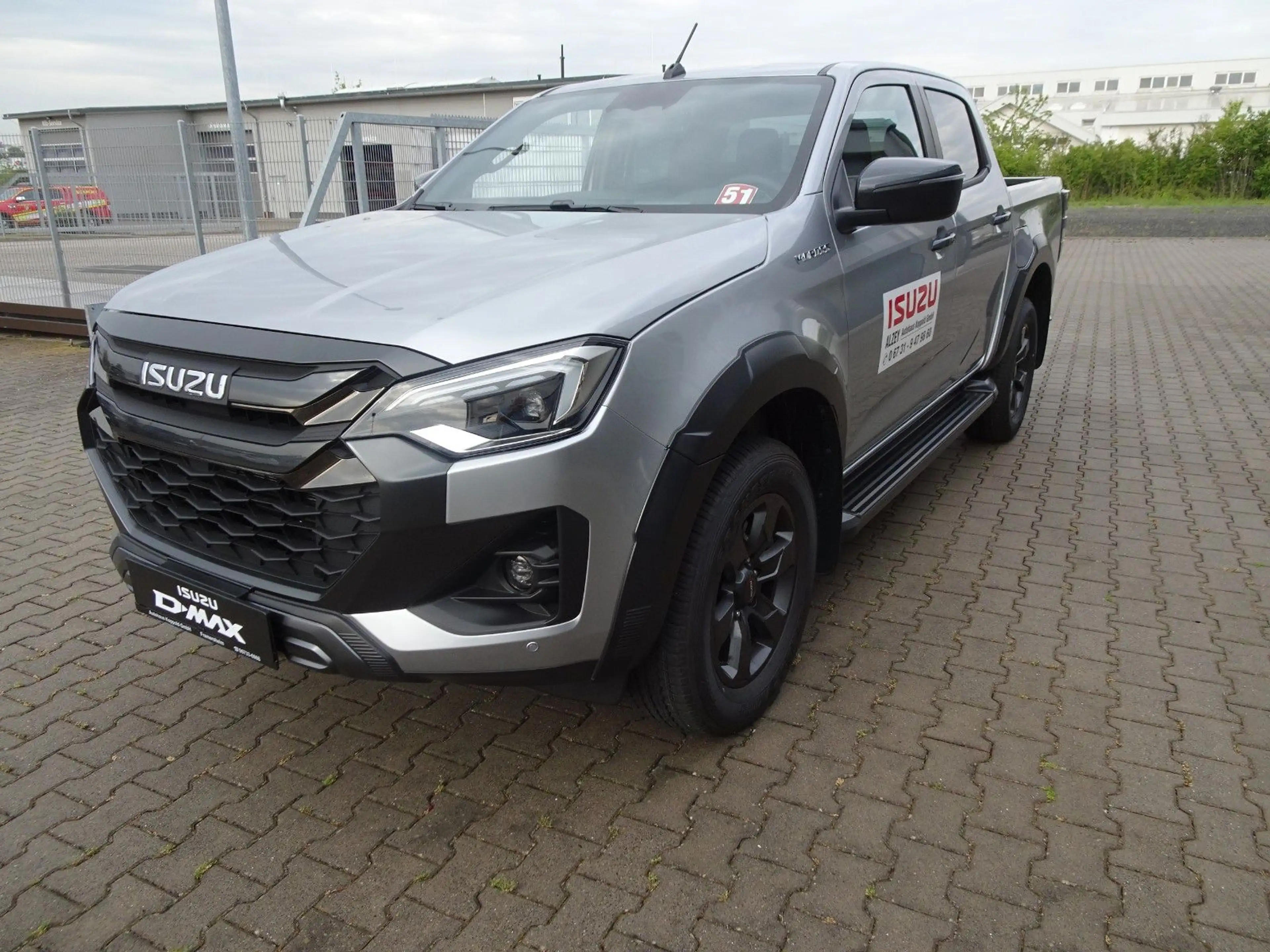 Isuzu D-Max Double Cab 4WD V-CROSS — photo 2