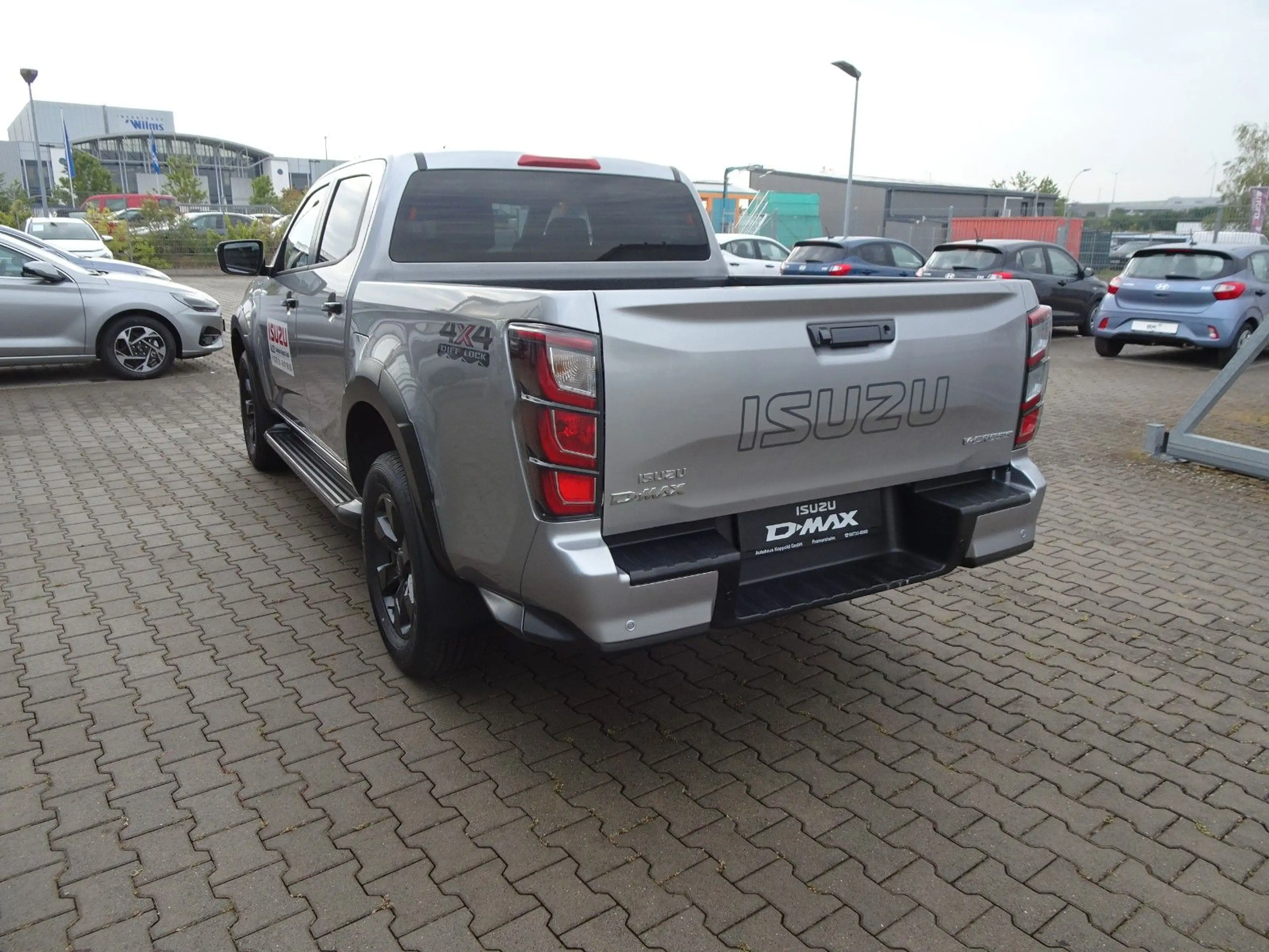 Isuzu D-Max Double Cab 4WD V-CROSS — photo 10