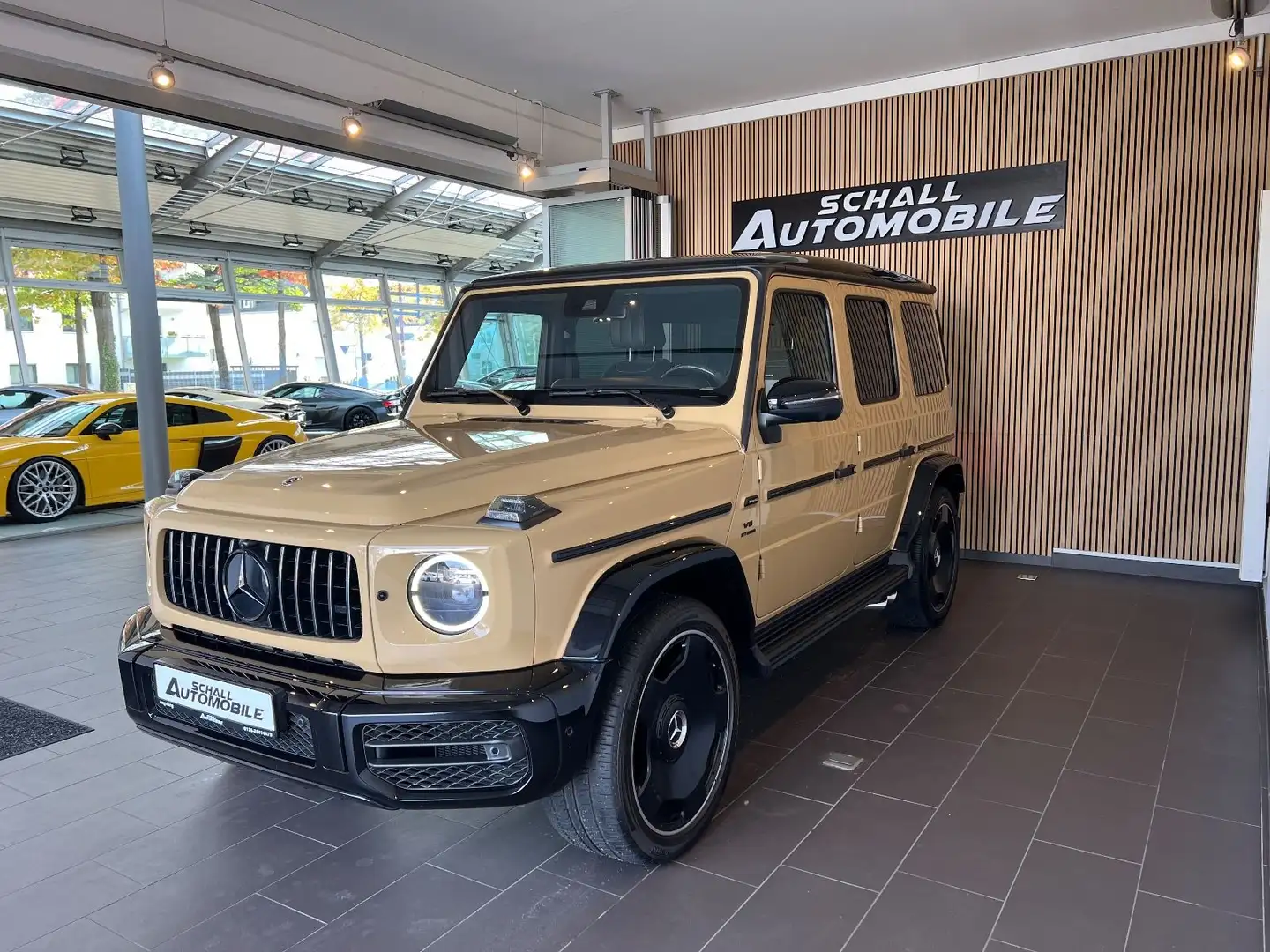 Mercedes-Benz G 63 AMG G63 AMG *Superior/TV/Manuf./Standheiz/Night/PANO Beige - 1
