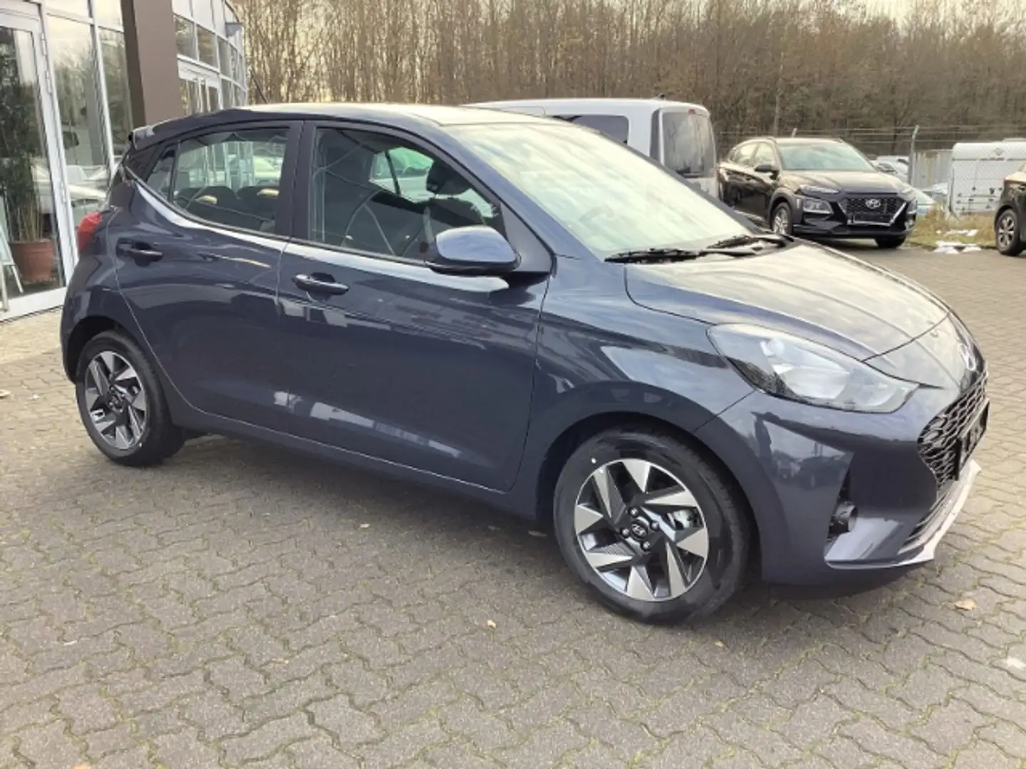 Hyundai i10 Trend MY25 1.0 Benzin 63PS 5-AMT 2WD EU6e Gris - 2
