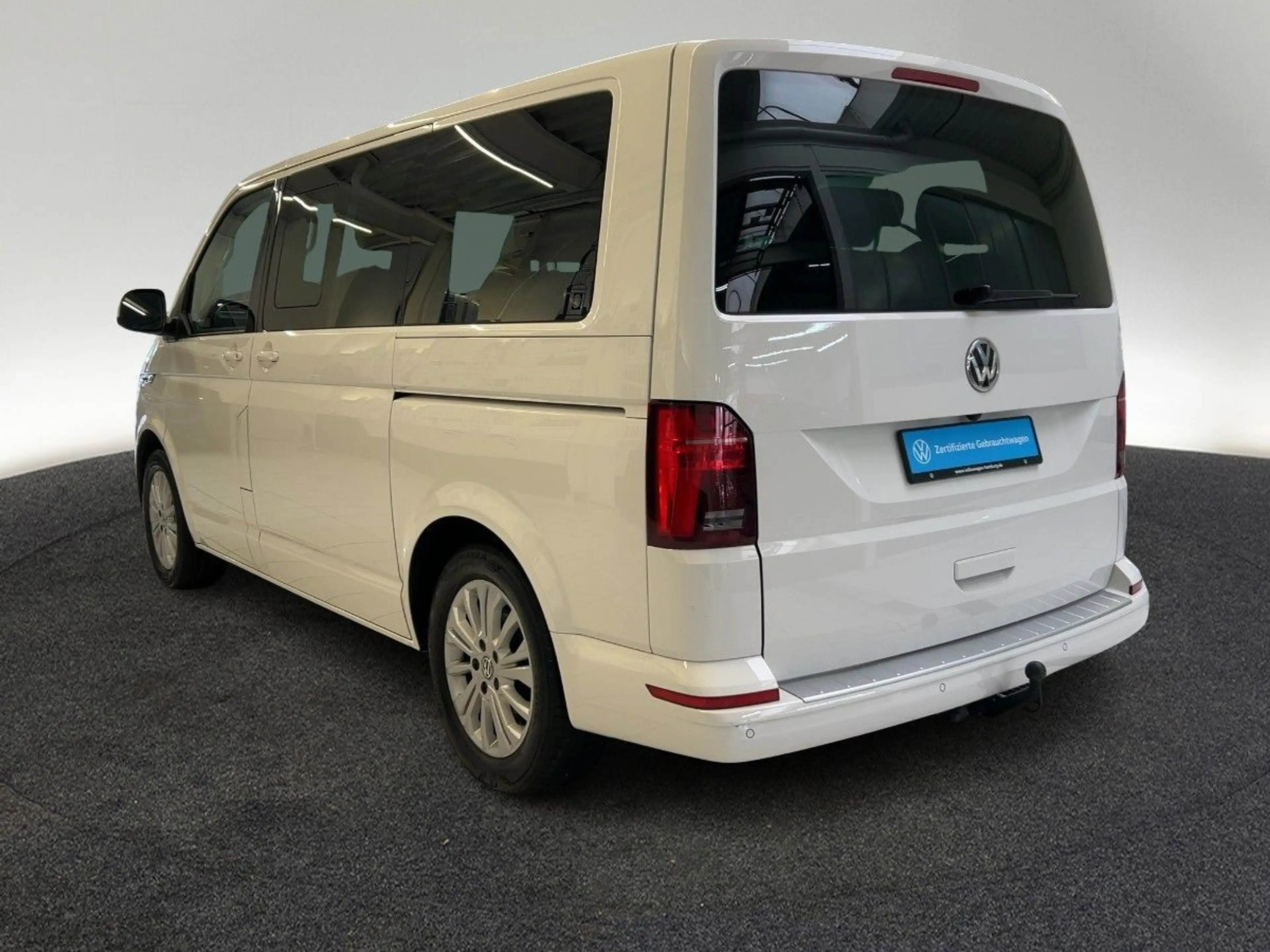 Volkswagen T6.1 Multivan 2.0 TDI Generation Six DSG AHK Nav — photo 2