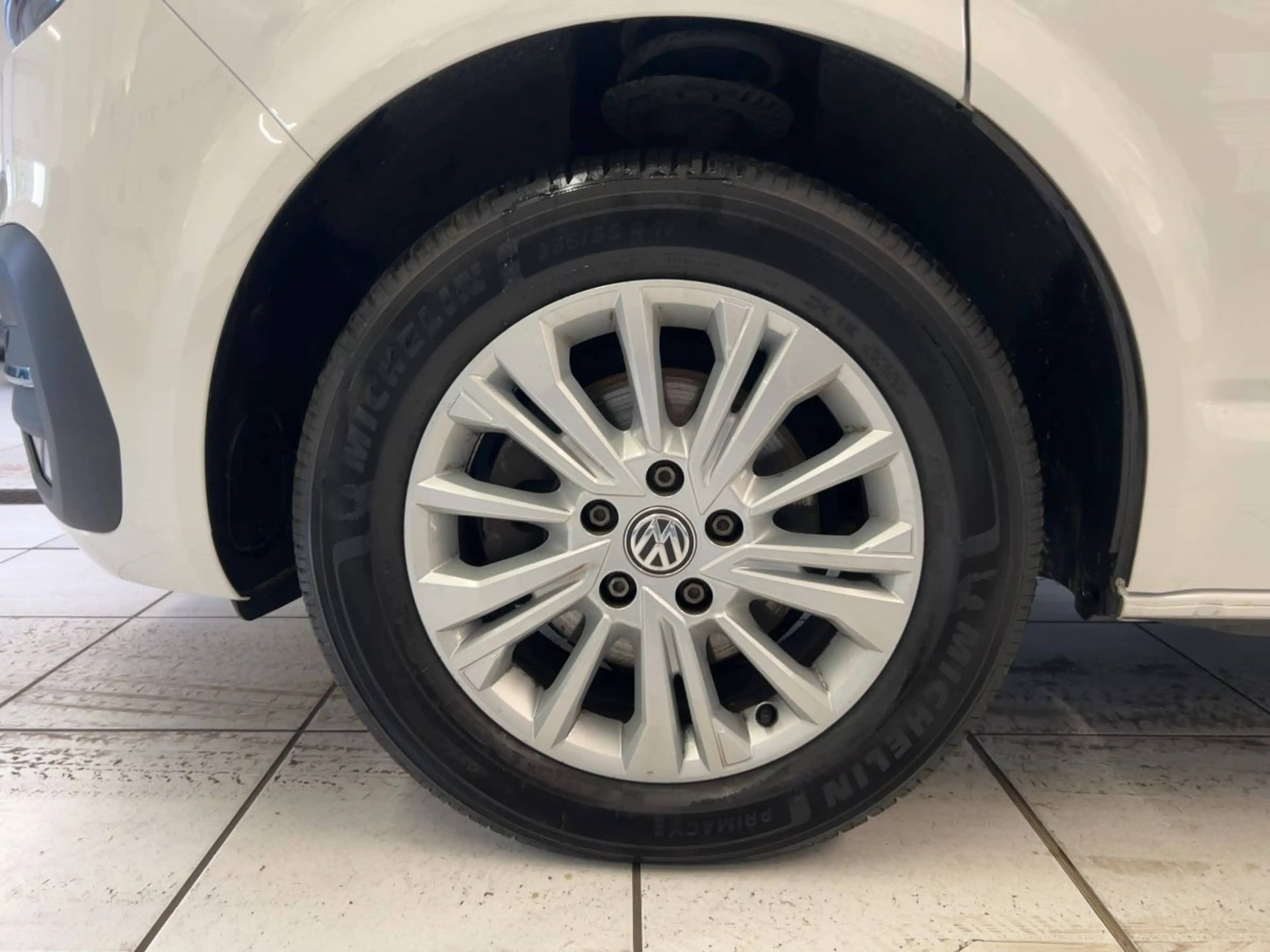 Volkswagen T6.1 Multivan 2.0 TDI Generation Six DSG AHK Nav — photo 11