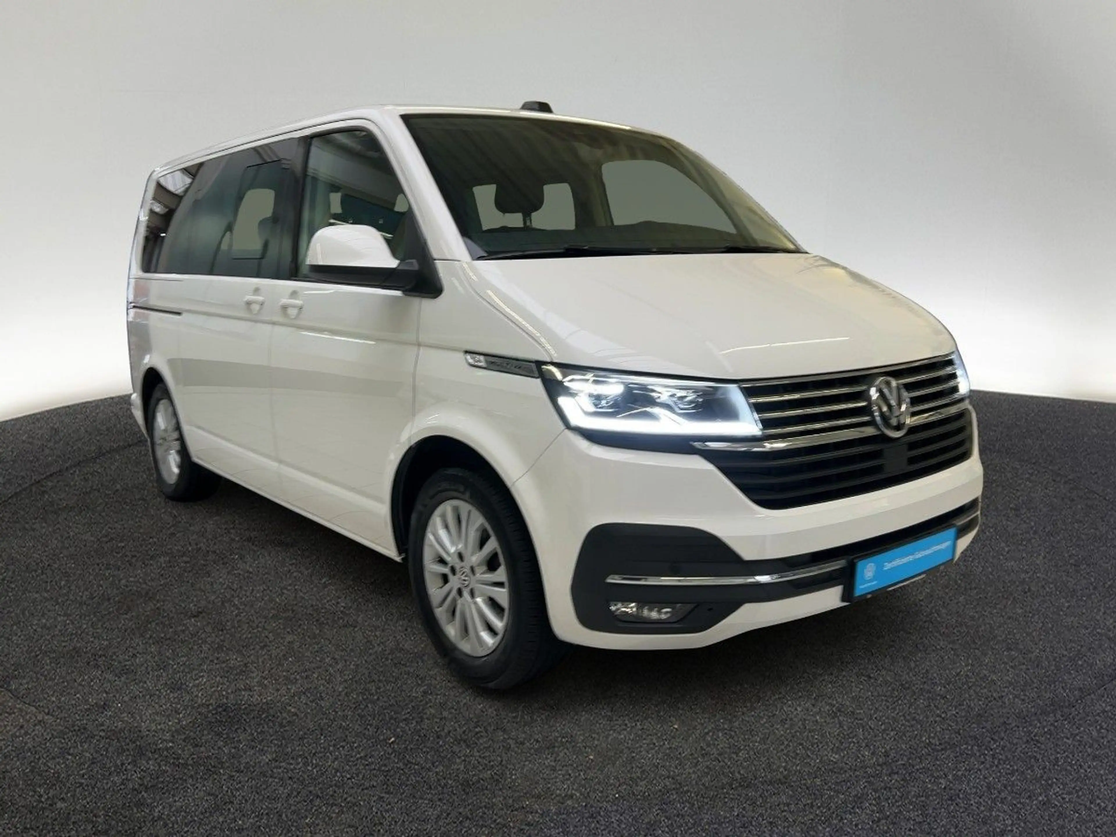 Volkswagen T6.1 Multivan 2.0 TDI Generation Six DSG AHK Nav — photo 4
