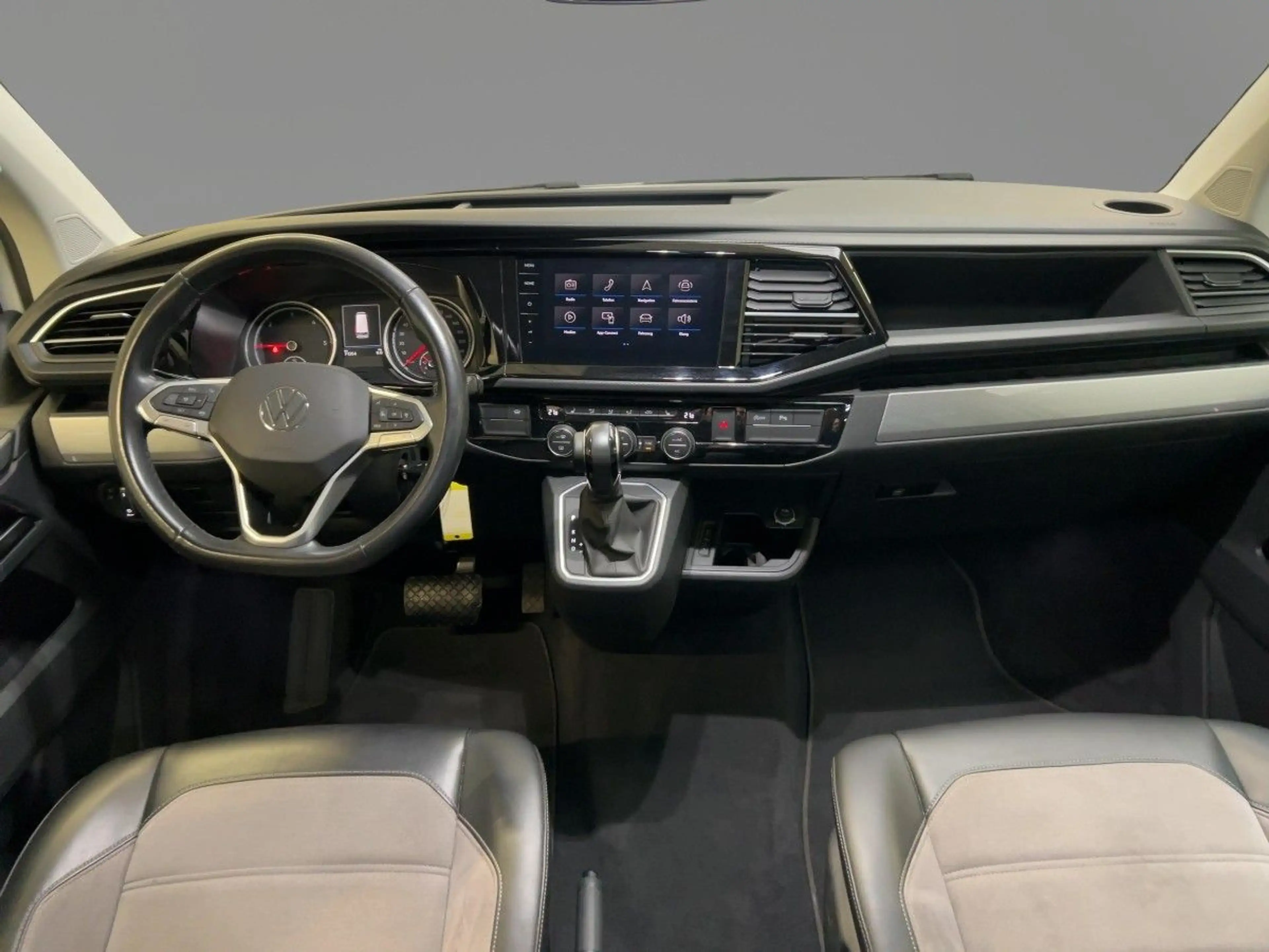 Volkswagen T6.1 Multivan 2.0 TDI Generation Six DSG AHK Nav — photo 8