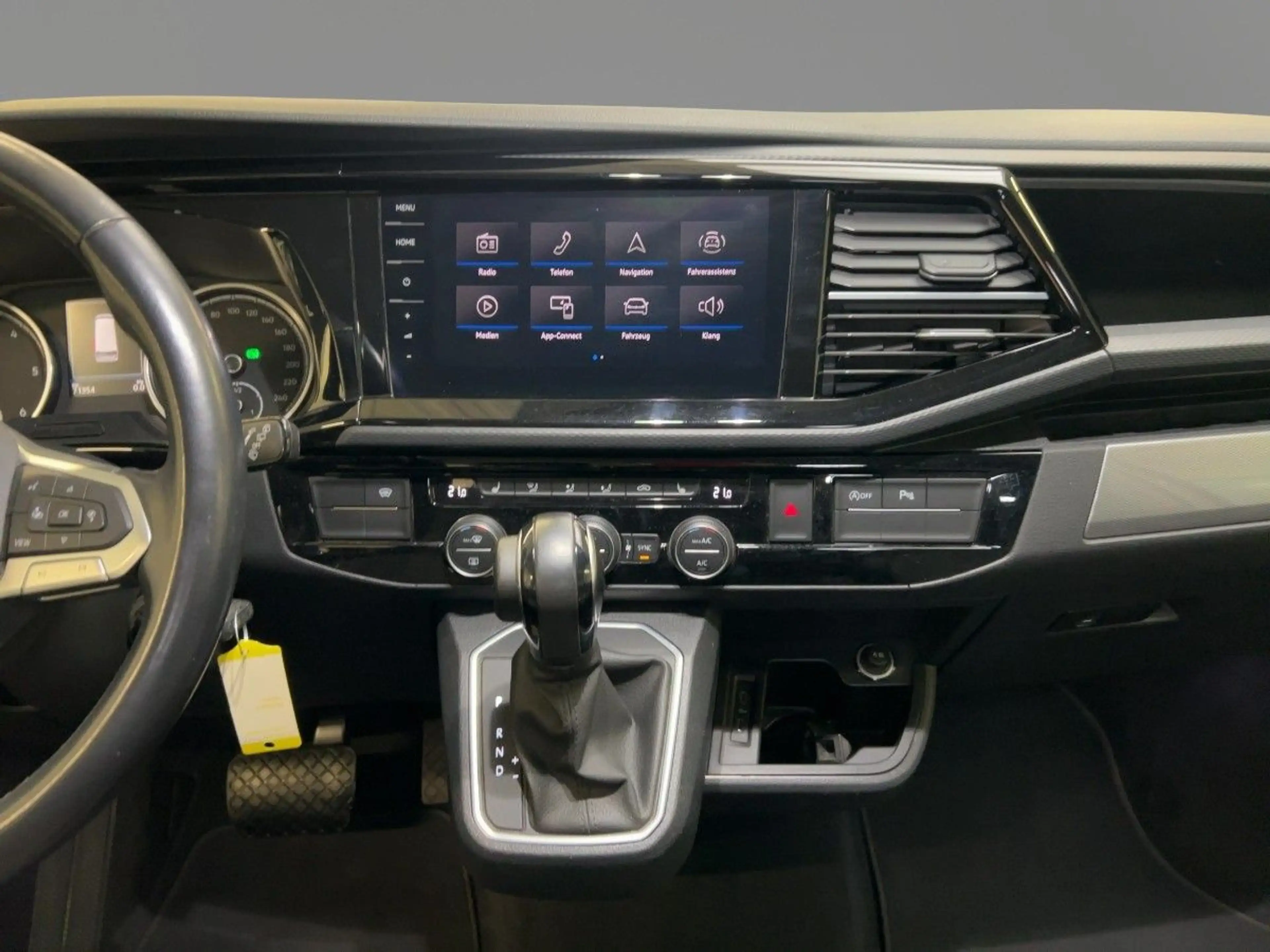 Volkswagen T6.1 Multivan 2.0 TDI Generation Six DSG AHK Nav — photo 10