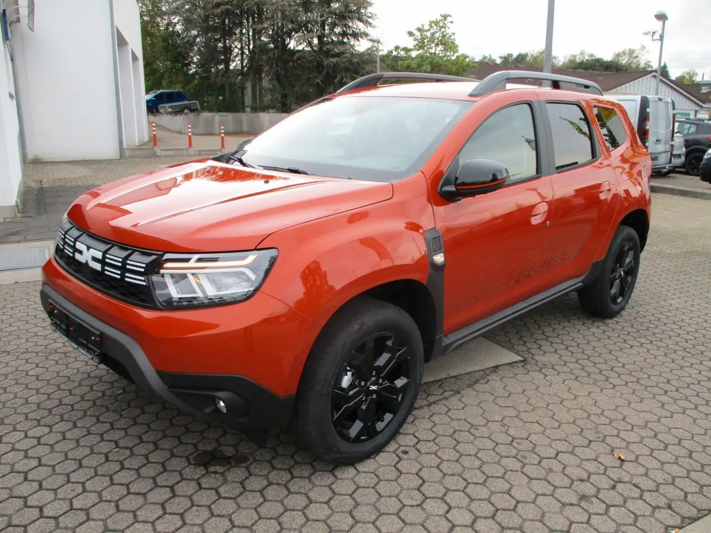 Dacia Duster Extreme TCe 150 EDC Naranja - 1