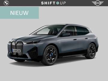 xDrive50 112 kWh Skylounge | CoPilot | Massage | S