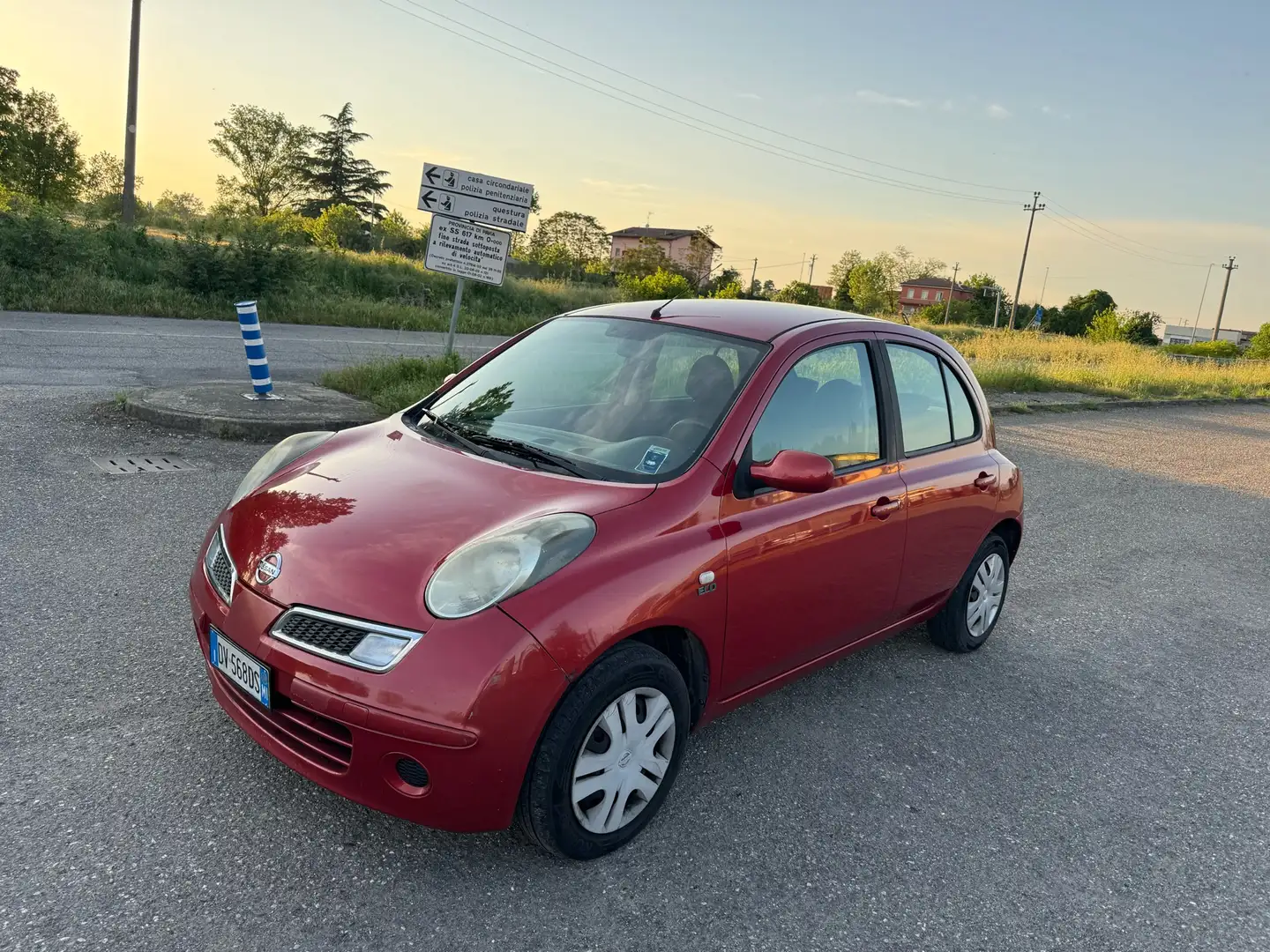 Nissan Micra - 1