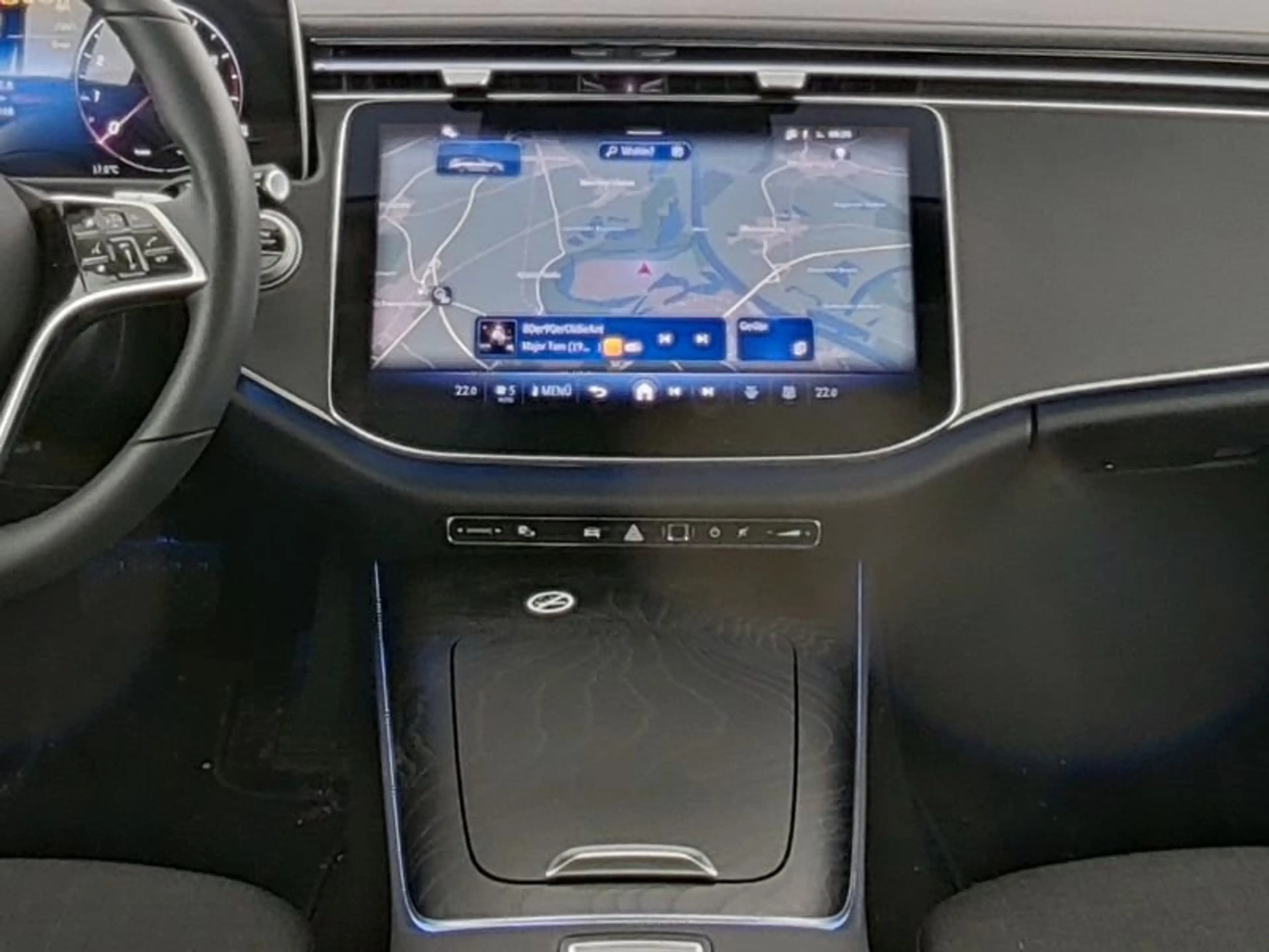 Mercedes-Benz E 200 Avantgarde Adv. Dist/Tot/Kame/PTS/AHK/Ambi — photo 5