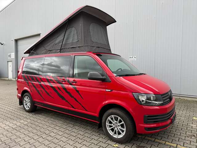 Imagine Volkswagen T6 Automatik California Umbau Küche Isoliert