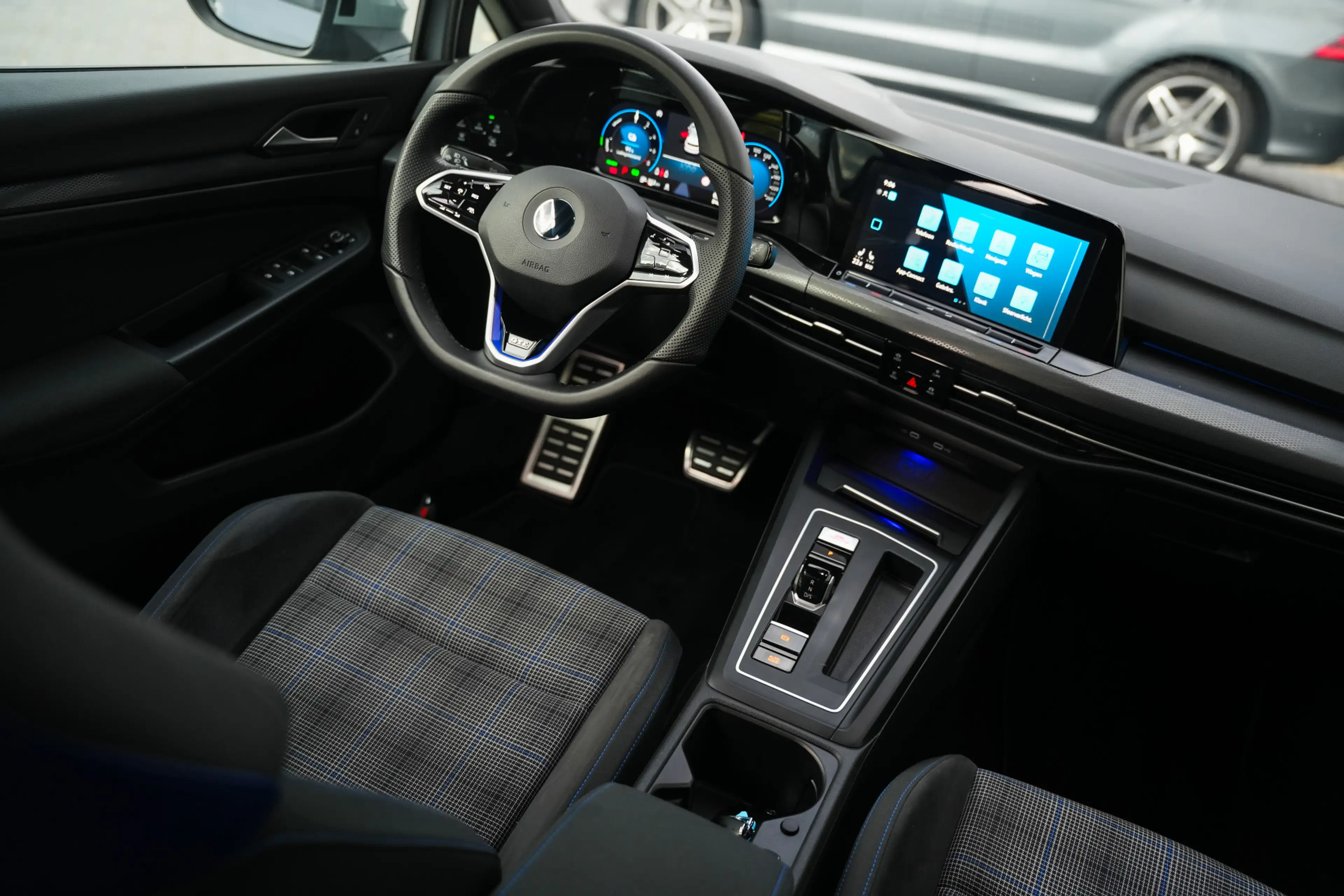 Volkswagen Golf GTE 8 1.4 eHybrid 245 pk DSG /Matrix LED /Head-Up /Ada — photo 16