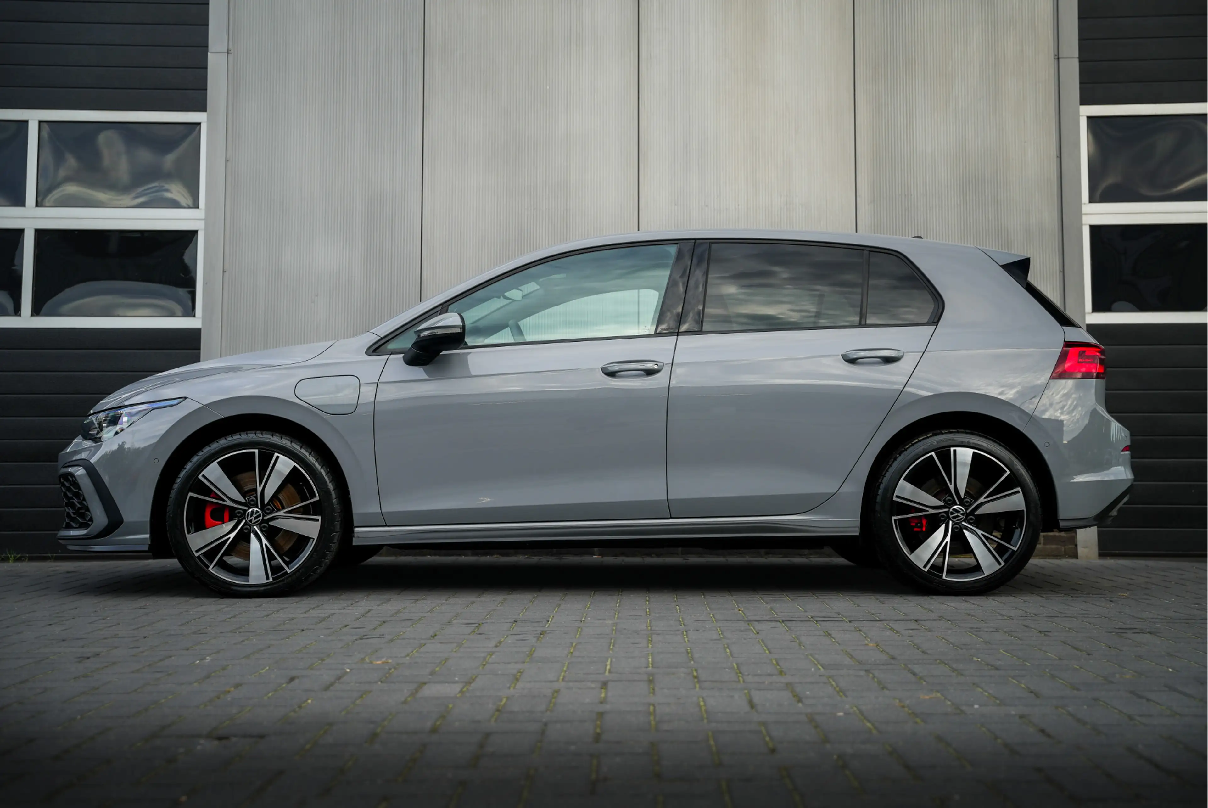 Volkswagen Golf GTE 8 1.4 eHybrid 245 pk DSG /Matrix LED /Head-Up /Ada — photo 2