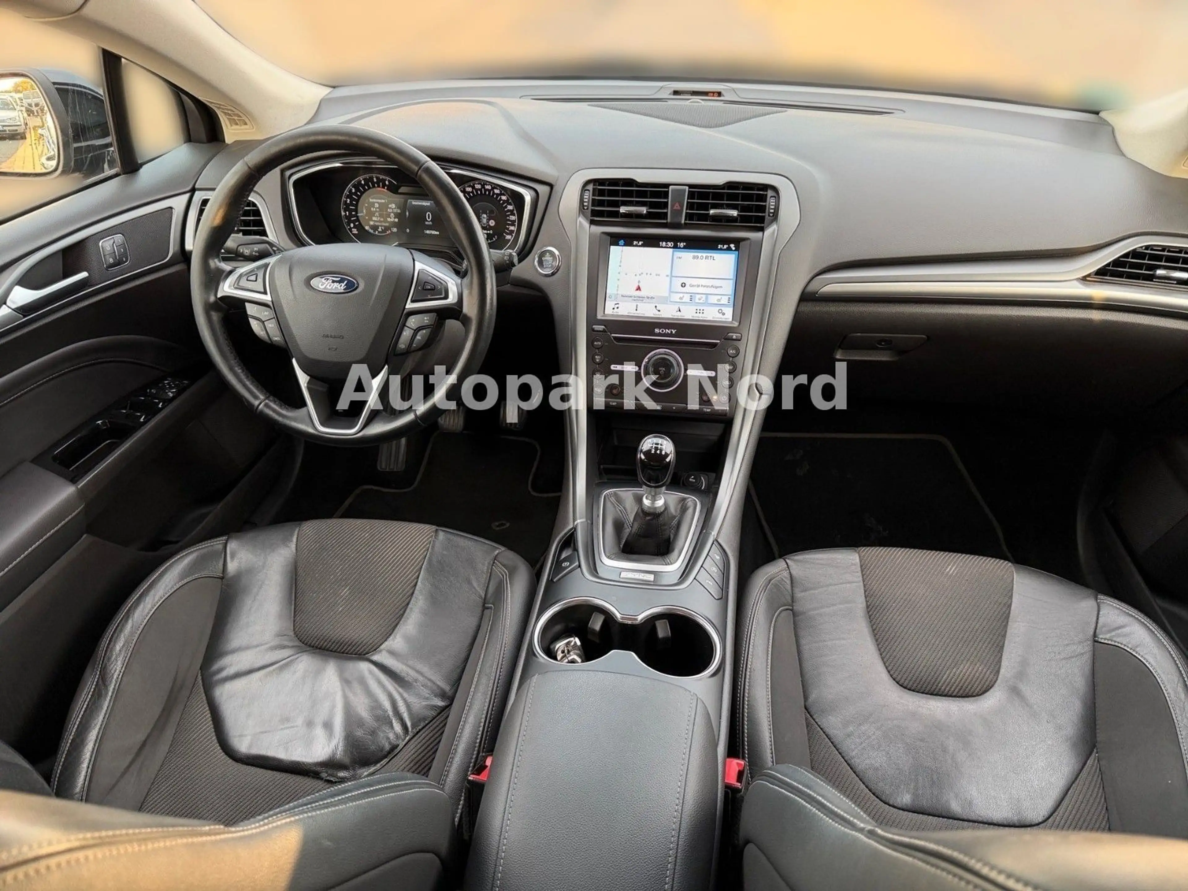 Ford Mondeo 2.0 TDCi Turnier Titanium - AHK — photo 13