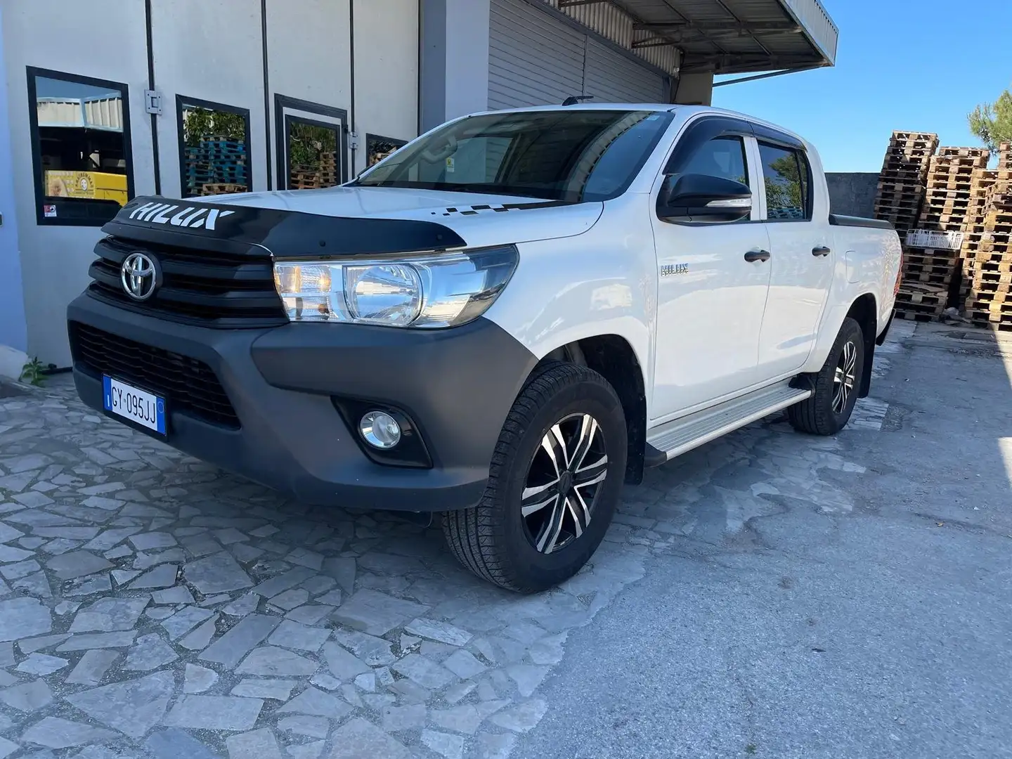 Toyota Hilux HiLux IV 2016 2.4 d-4d double cab Executive 4wd Bianco - 1