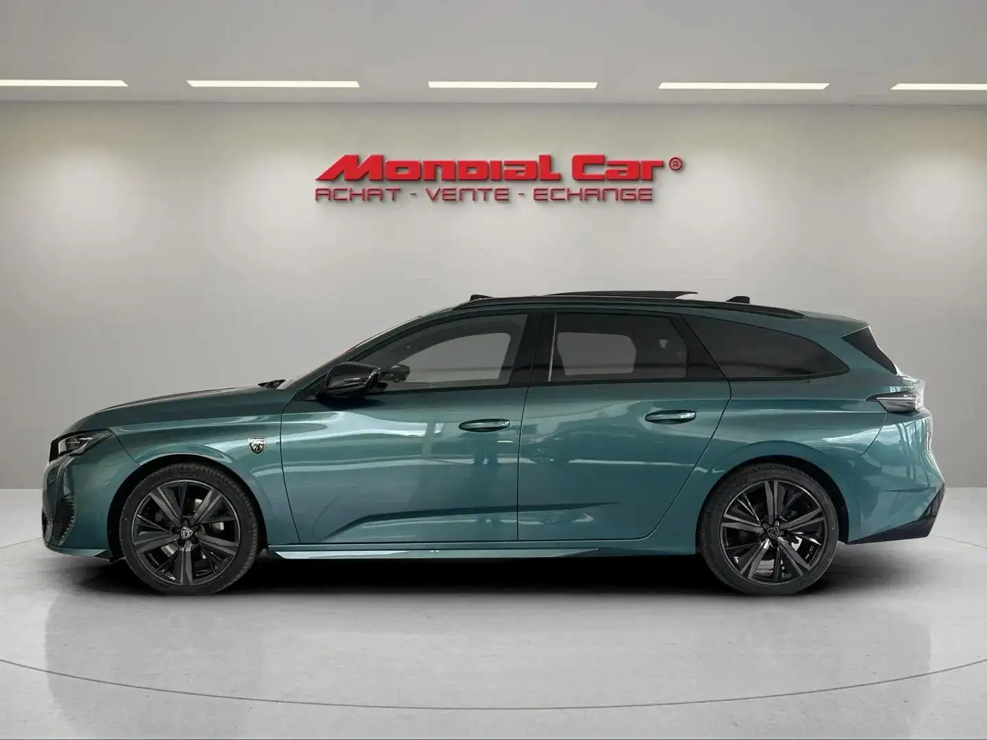 Peugeot 308 308 SW 1.5 BlueHDi GT Pack * Attache remorque * Grün - 2