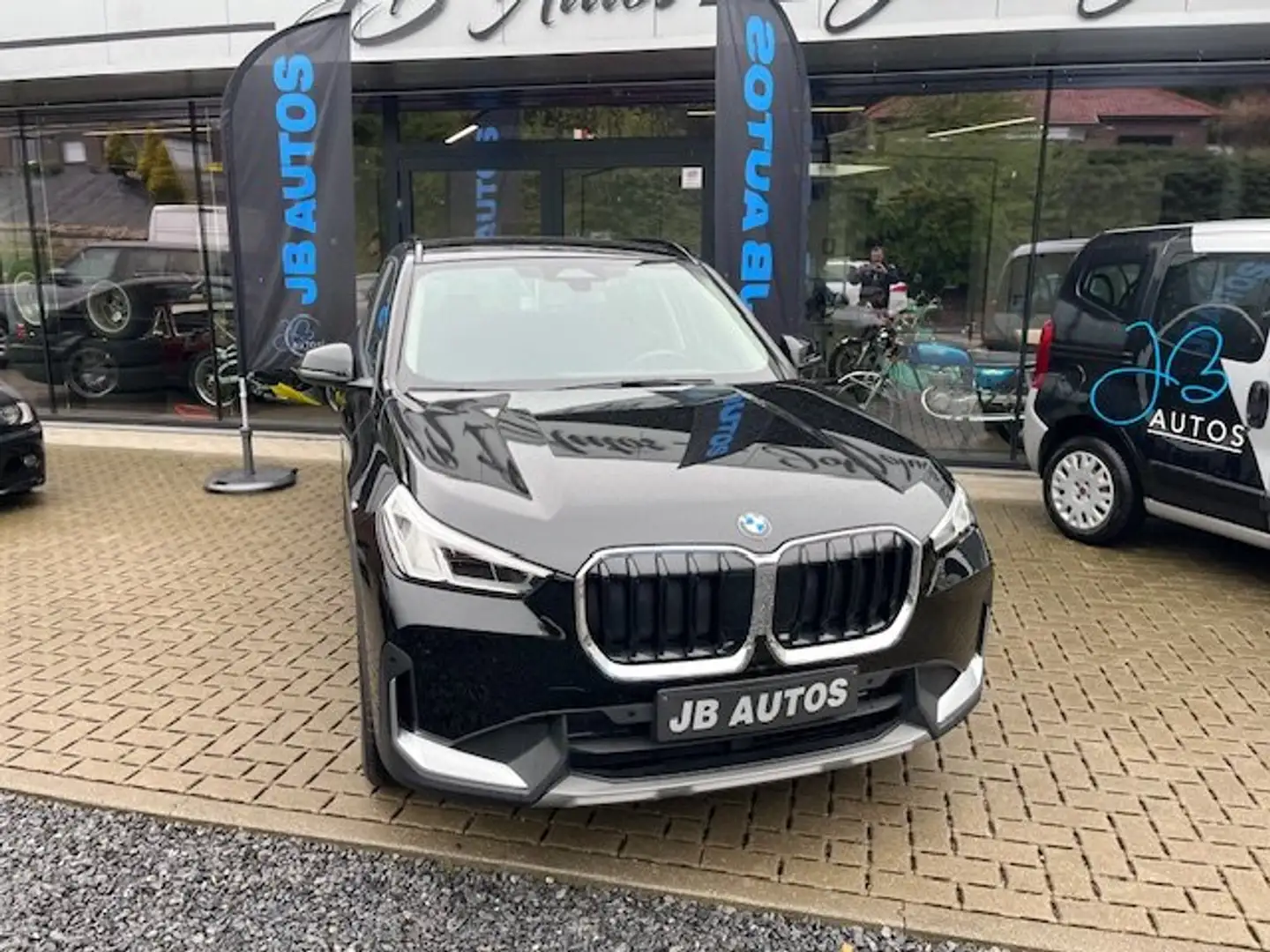 BMW X1 1.5iA sDrive18 Černá - 2