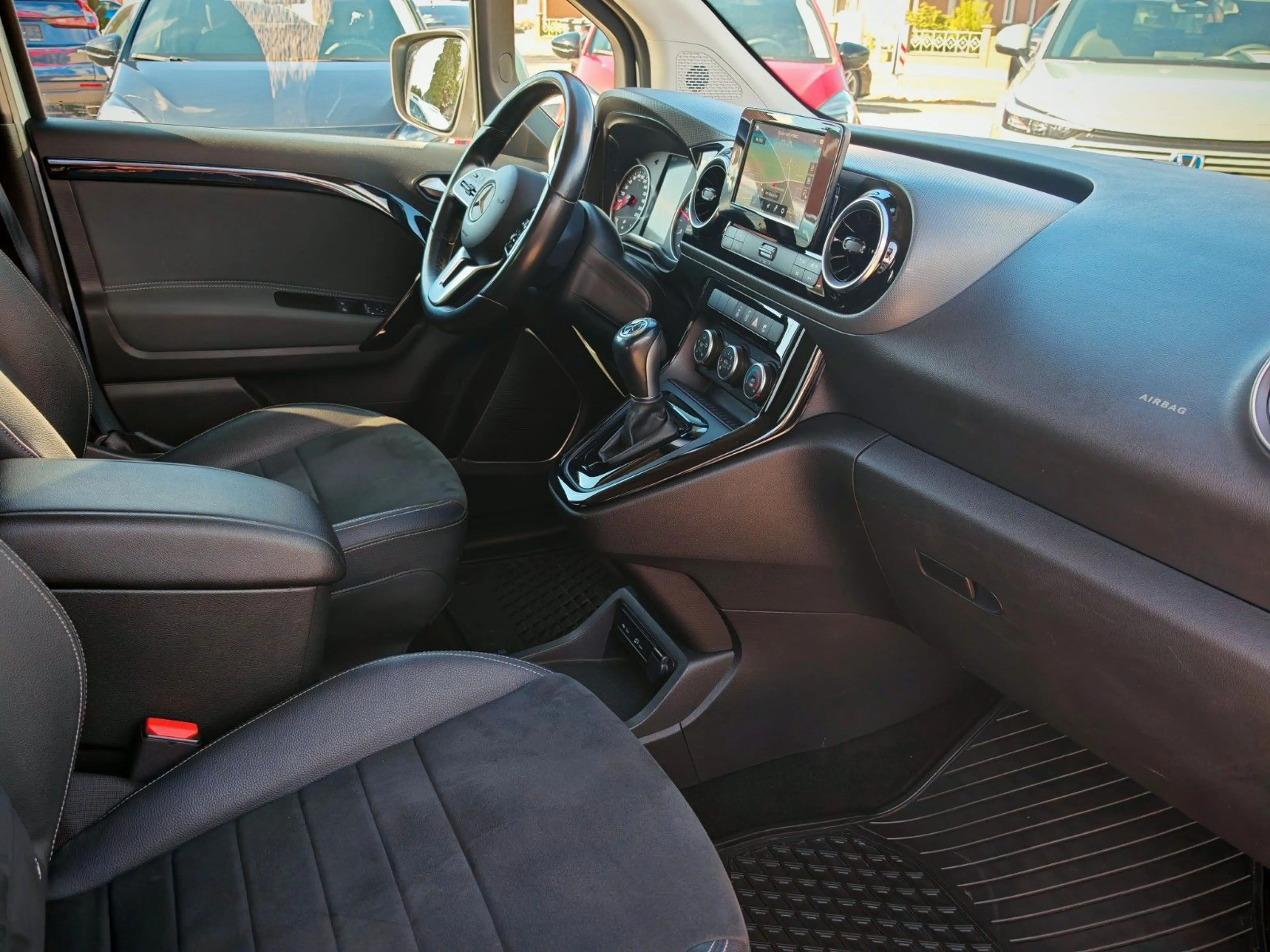 Mercedes-Benz T-Class T-180 d Automatik Style | Navi | PDC Hinten| SHZ — photo 9