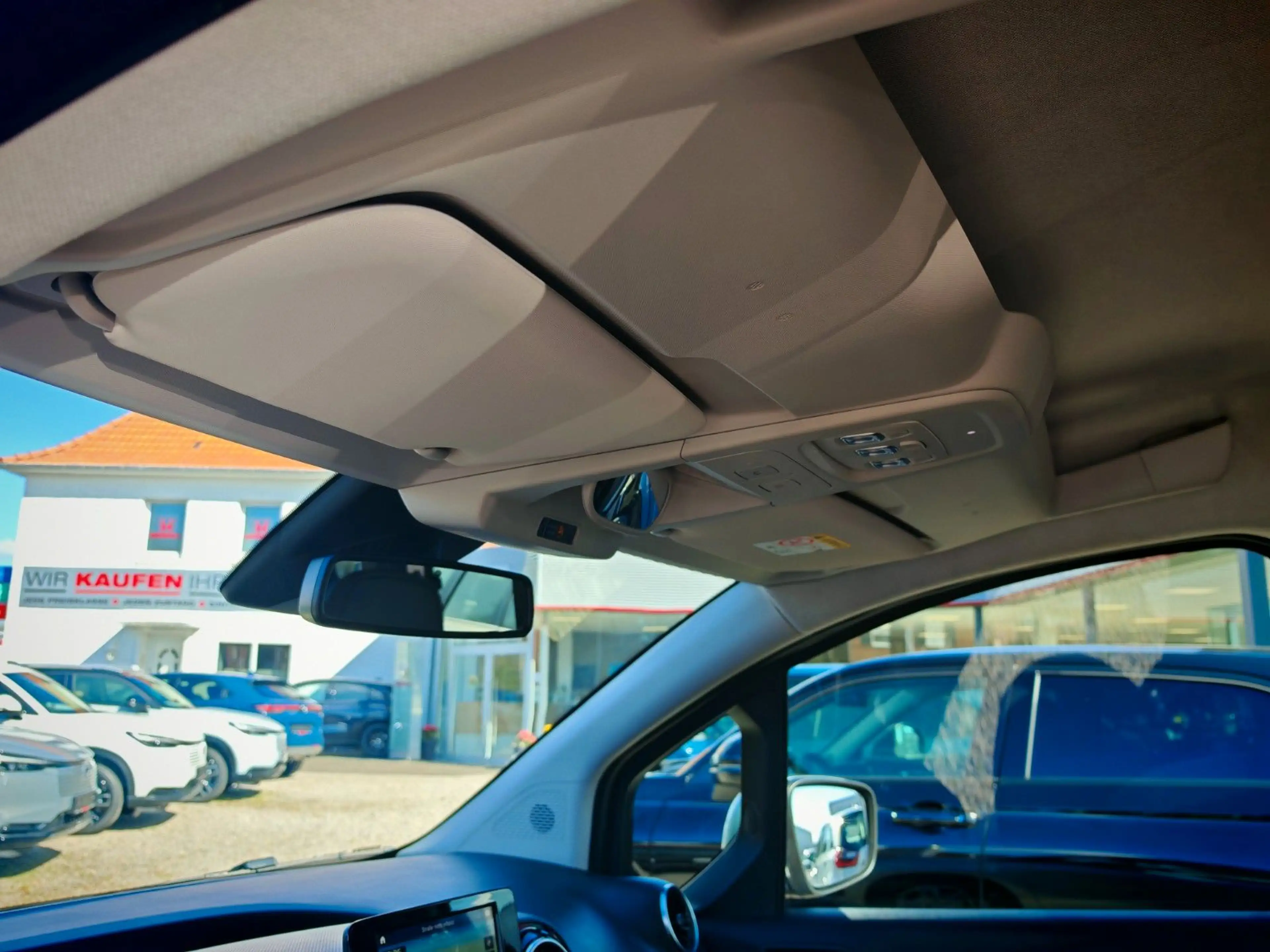 Mercedes-Benz T-Class T-180 d Automatik Style | Navi | PDC Hinten| SHZ — photo 15
