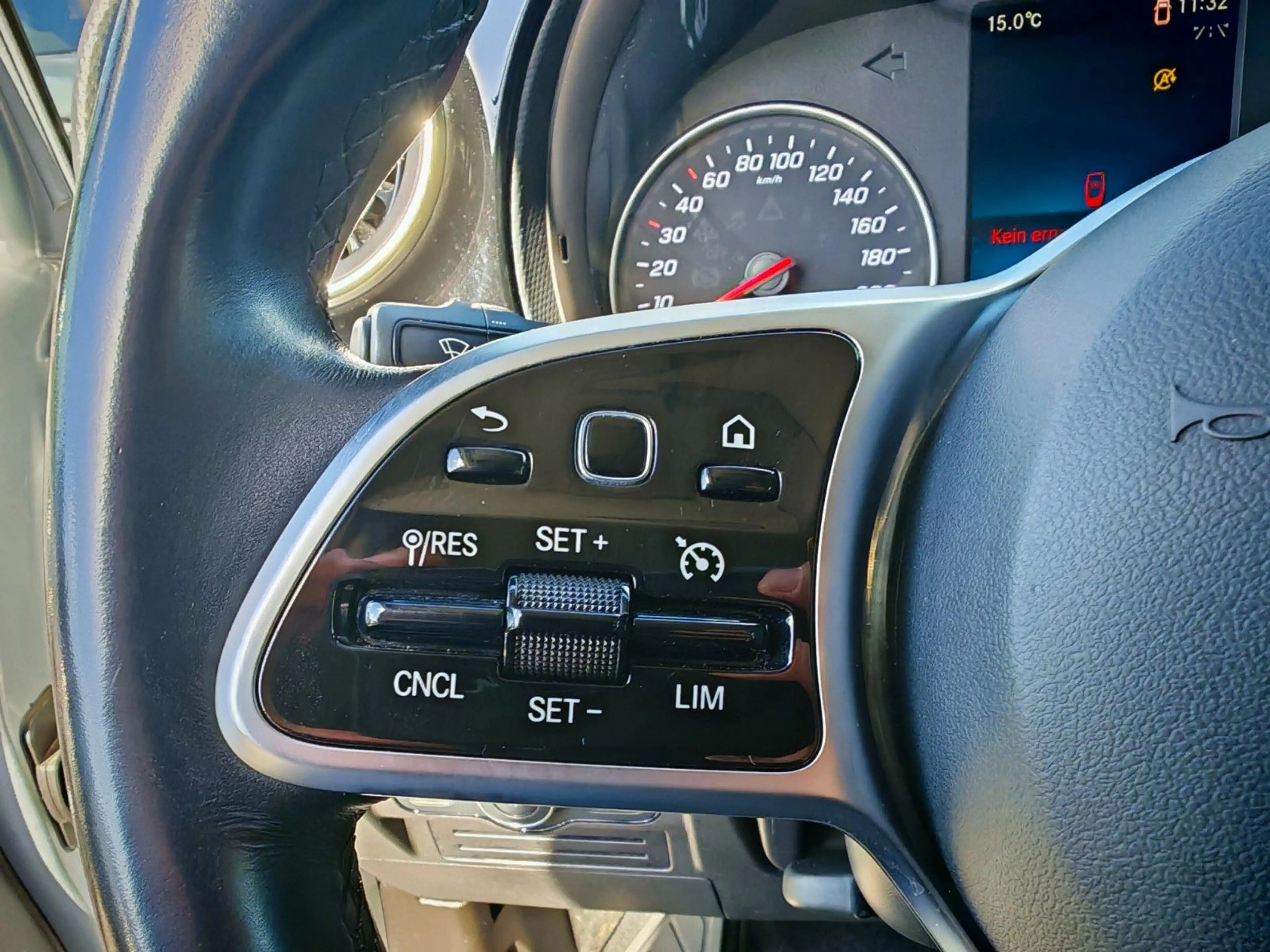 Mercedes-Benz T-Class T-180 d Automatik Style | Navi | PDC Hinten| SHZ — photo 13