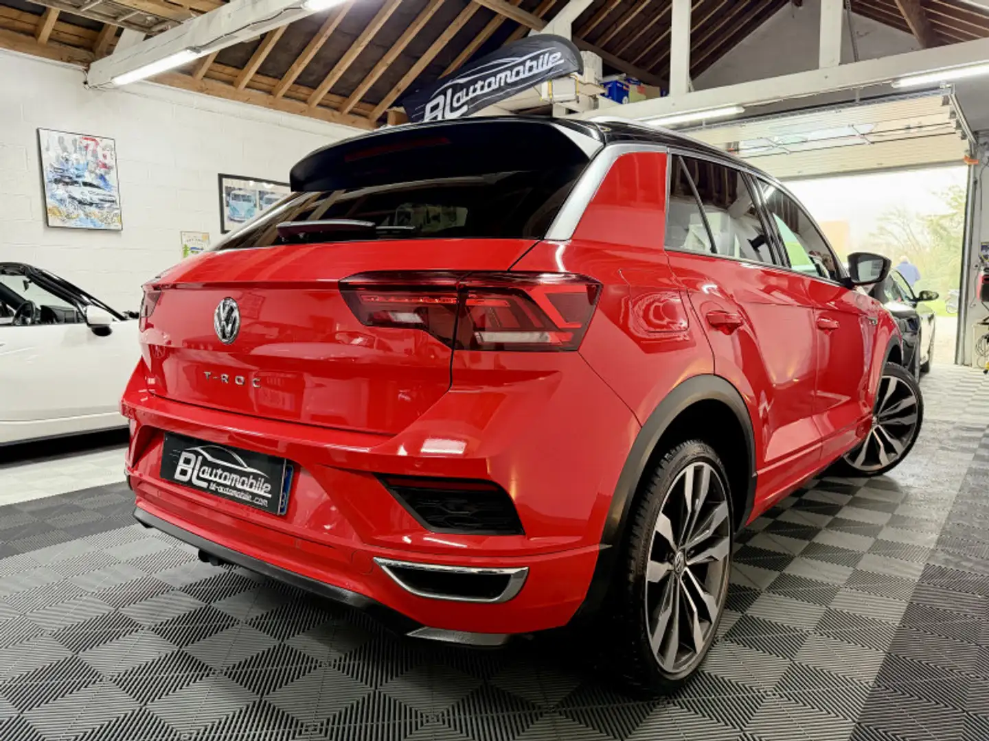 Volkswagen T-Roc 1.5 TSI EVO 150CH R-LINE DSG7 EURO6D-T 117G Rot - 2