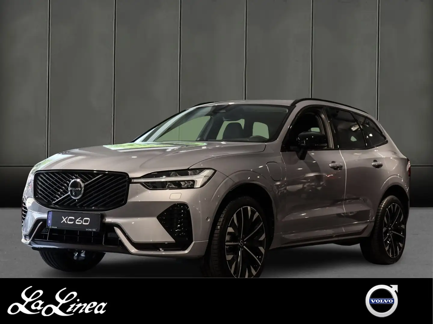 Volvo XC60 T8 AWD Ultra Dark Vorführwagen Silber - 1