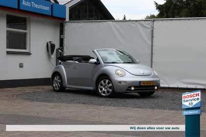 Volkswagen Beetle 2.0 85KW Cabrio | Leer | LMV